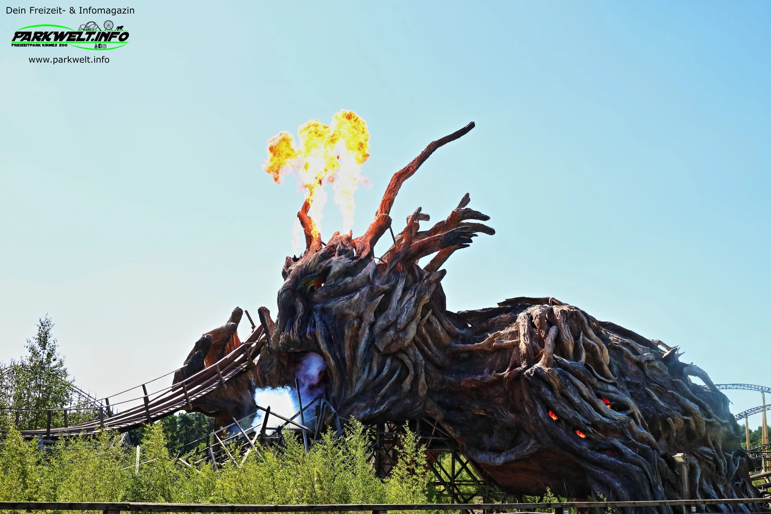 Colossos Kampf der Giganten Intamin Cordes Holzachterbahn Woody Heide Park Resort Soltau Niedersachsen Freizeitpark Themepark Colossos Achterbahn Attraktionen Park Plan Adresse Infos Bilder Show