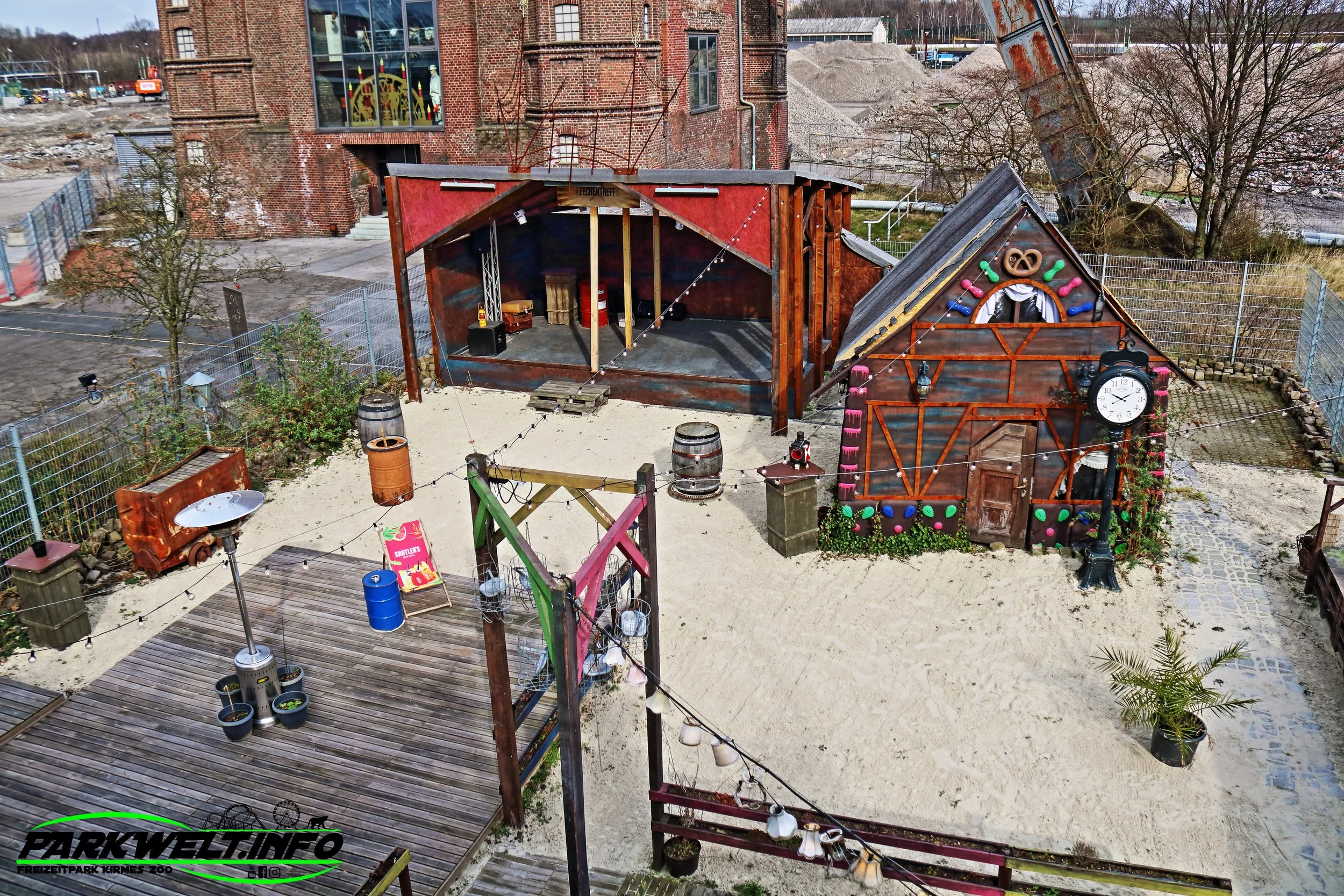 Zechentreff Biergarten Eloria Erlebnisfabrik Escape Room Bar Lounge Veranstaltungen Erlebnis Familie Ausflug Biergarten Bottrop Zechentreff Exploria Party Grusellabyrinth NRW