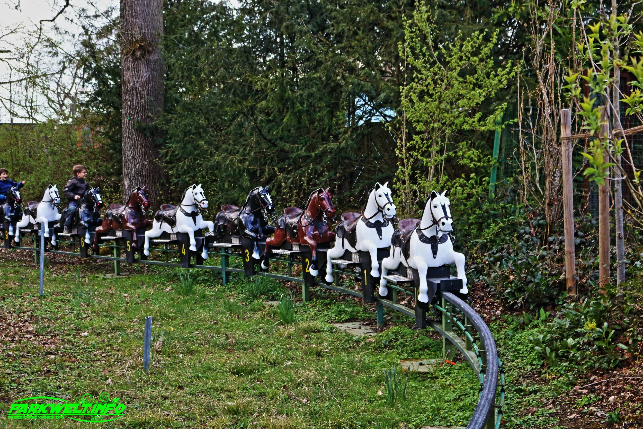 Parc Merveilleux Tierpark Zoo Bettembourg Luxemburg Luxembourg Freizeitpark Themepark Größter Tropenhaus Ausflugsziel Familie Kinder Attraktionen Fahrgeschäfte