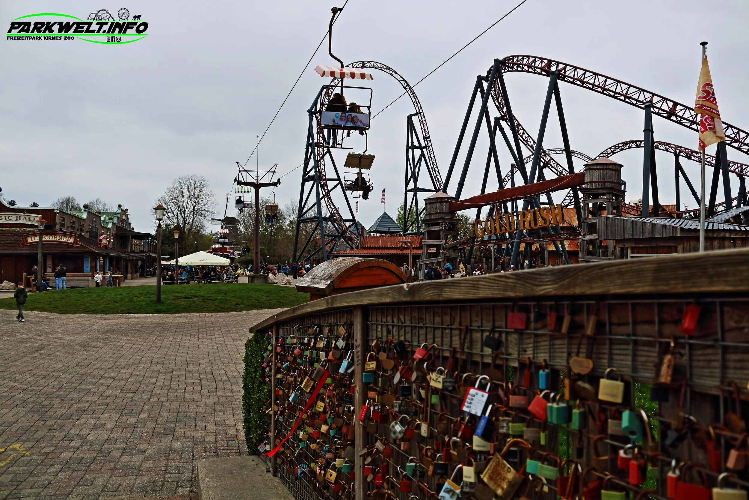 Attractiepark Slagharen Freizeitpark Themepark Attraktionen Fahrgeschäfte Info Park Plan map guide anfahrt 