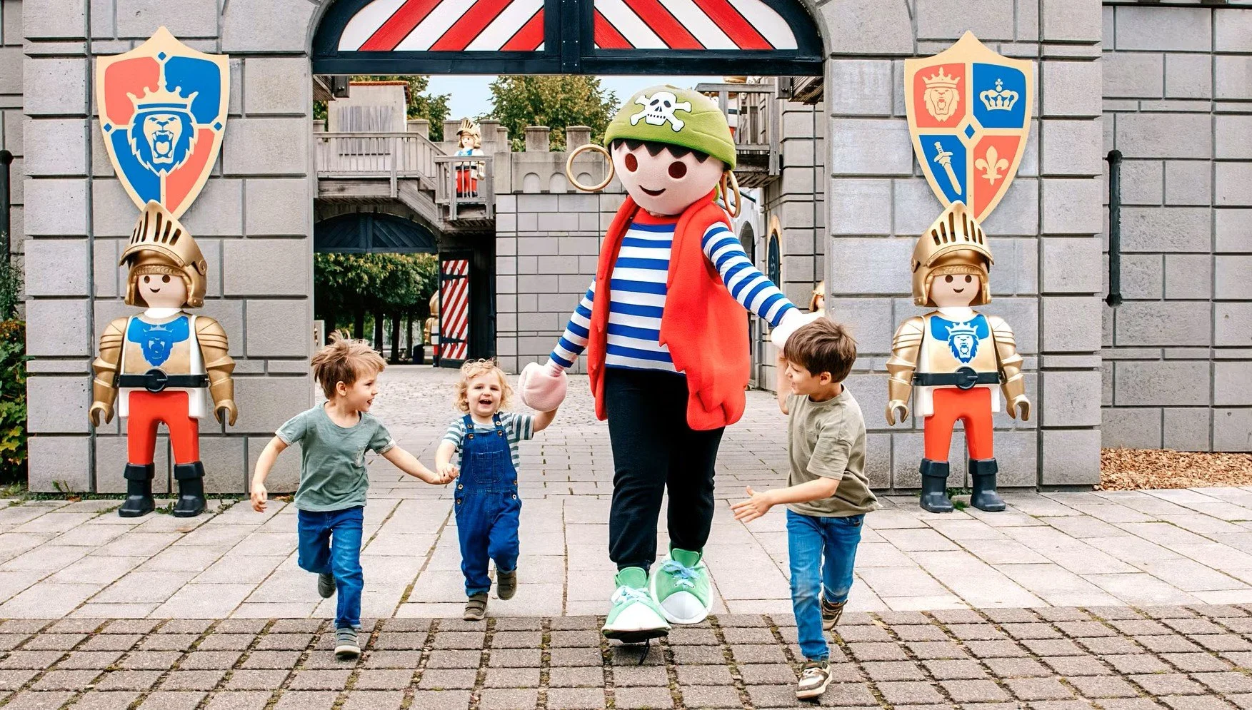 Sommerferienaktion im Playmobil-FunPark: 10 Euro Überraschungs-Gutschein für jeden 50. Gast