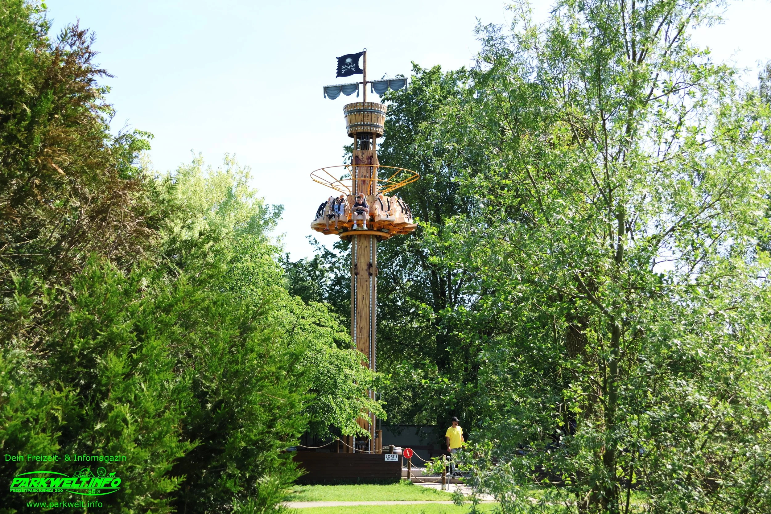 Le Tour des Pirates Freefall Drop Tower  Didiland Freizeitpark Themepark Amusementpark Info Preise Attraktionen Achterbahn Park Plan Frankreich Europa Bilder Adresse