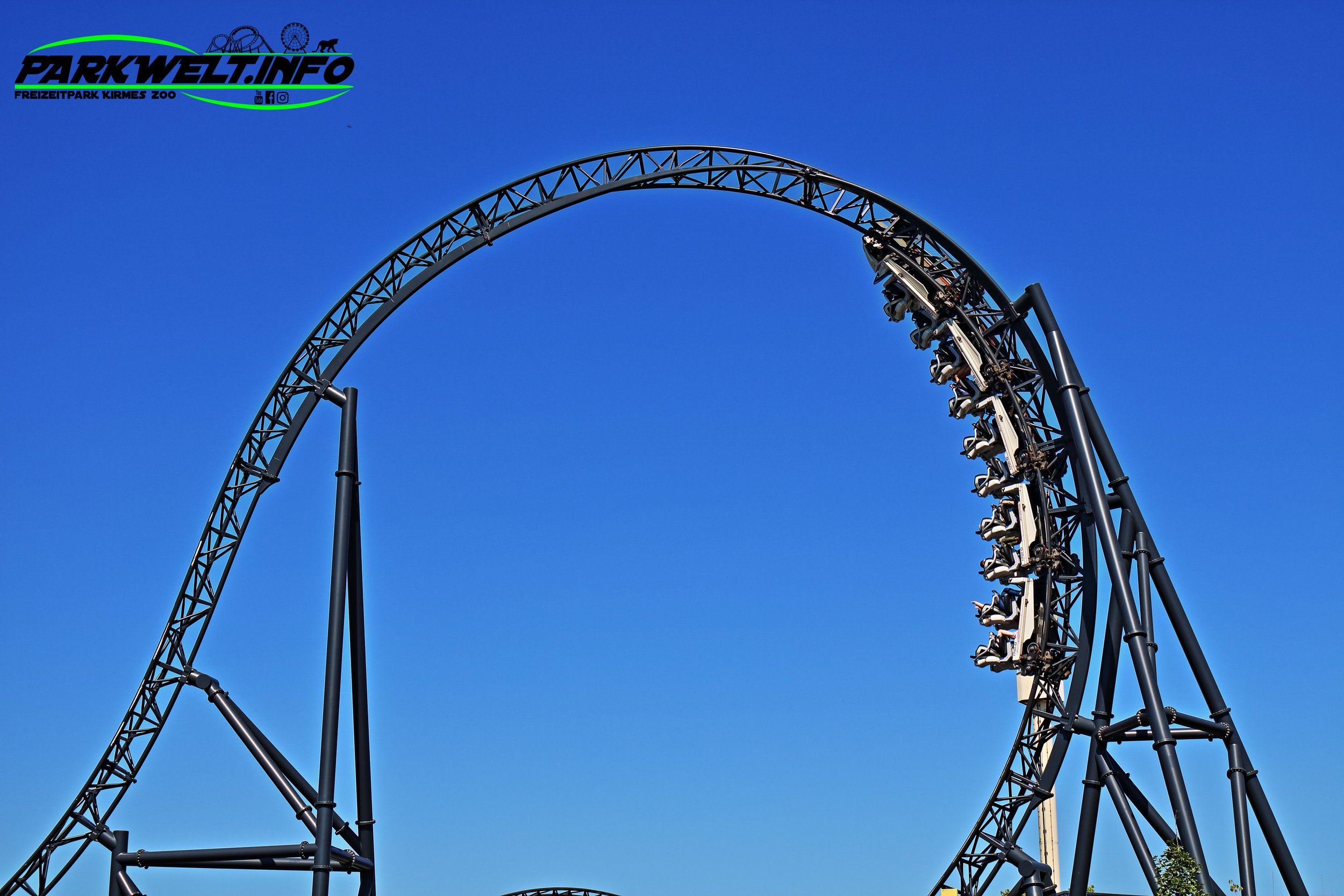 movie park freizeitpark themepark filmpark bottrop germany achterbahn attraktionen info