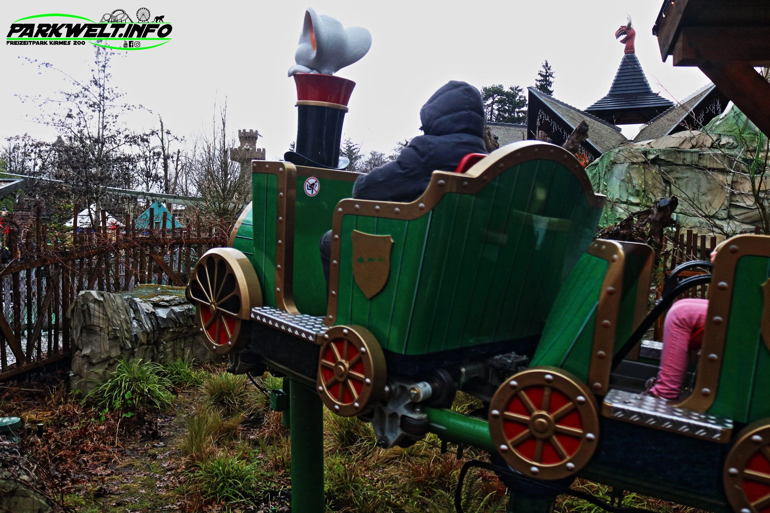 Ba a a Express Mack Rides Mini Junior Coaster Europa Park Rust Attraktionen Fahrgeschäfte Achterbahn Info Anfahrt Preise Guide Park Plan Map Rulantica Freizeit Coaster Bilder Galerie Veranstaltungen Übernachtung Information