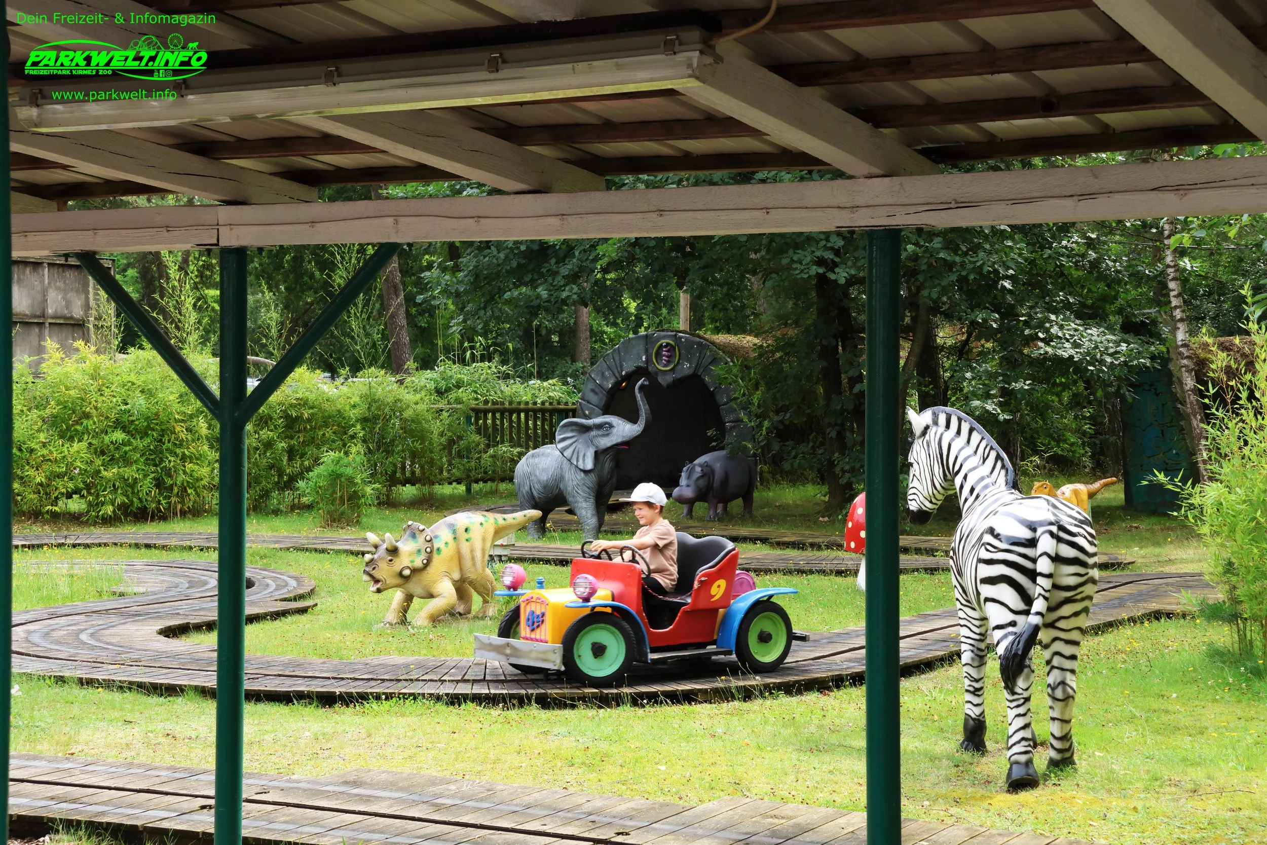 Safariland Stukenbrock Freizeitpark Themepark Info News Park Plan Map Guide Achterbahn Attraktionen Adresse Preise