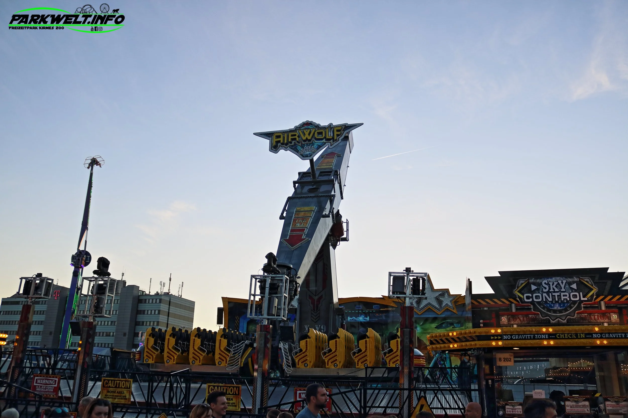 Airwolf Sky Control Thomas Weber Mondial Inferno Volksfest Kirmes Carnival Fahrgeschäft Attraktion