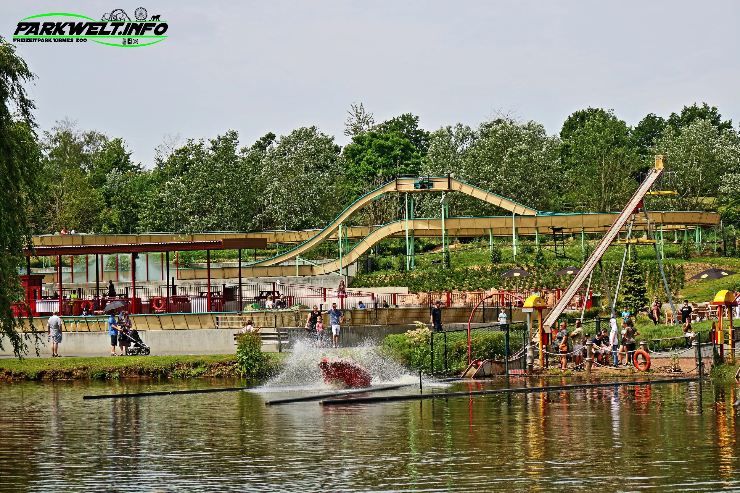 Nautic Jet Sunkid Inno Heege Mondo Verde Landgraaf Niederlande Holland Freizeitpark Zoo Wildpark Weltpark Gärten Blumen Attraktionen Fahrgeschäfte Infos Bilder Attractiepark Achterbahn