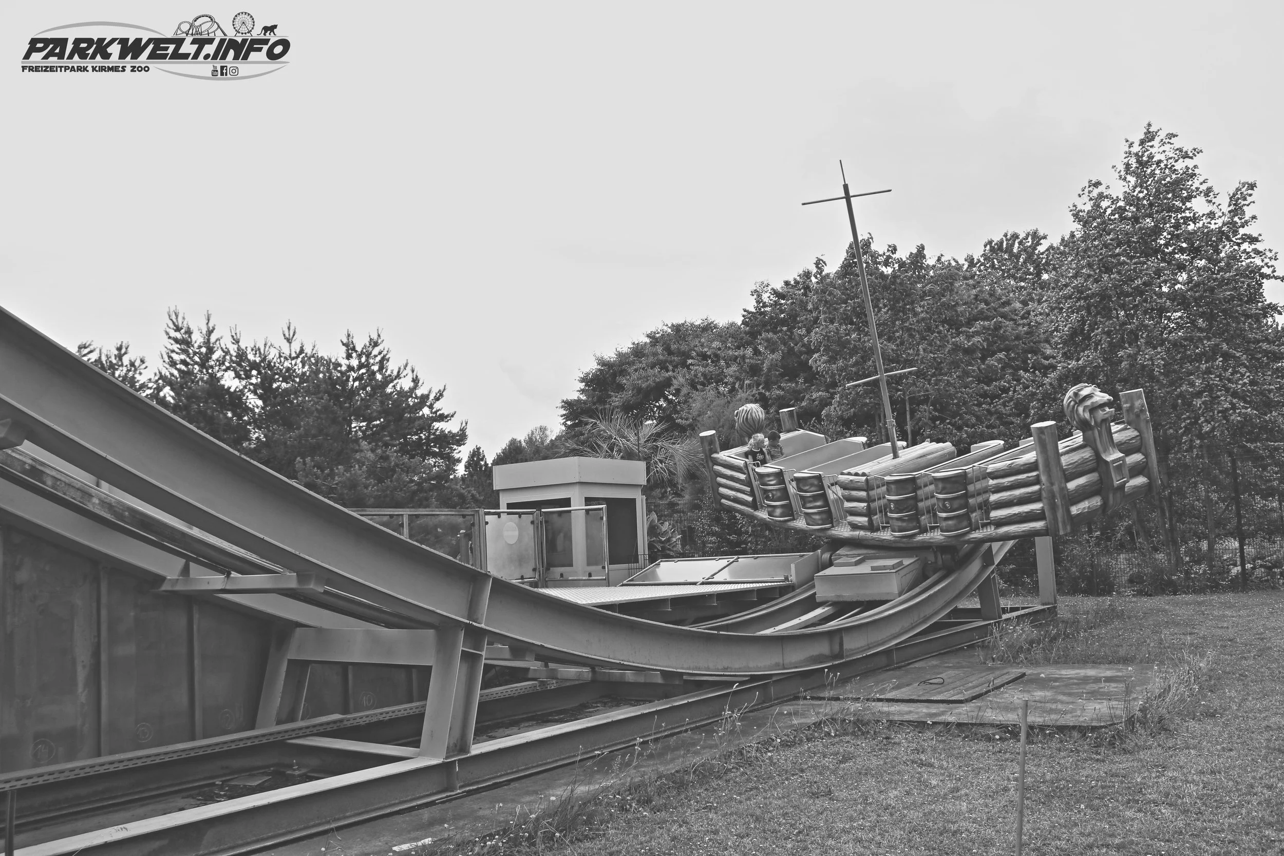 Kontiki Zierer Mondo Verde Landgraaf Niederlande Holland Freizeitpark Zoo Wildpark Weltpark Gärten Blumen Attraktionen Fahrgeschäfte Infos Bilder Attractiepark Achterbahn