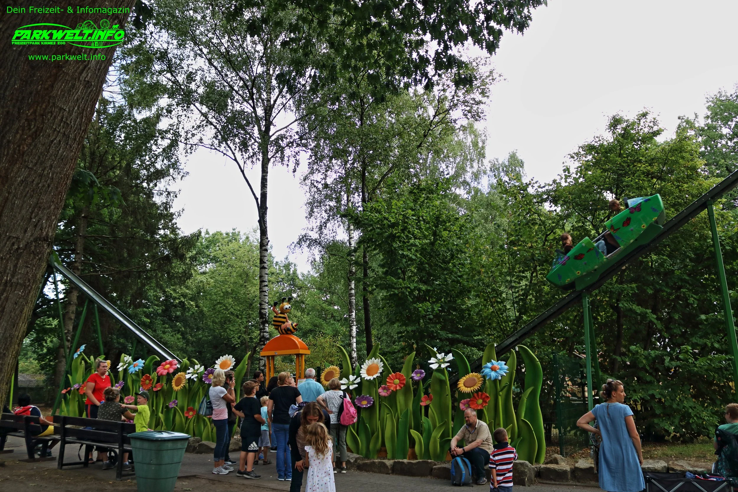 Schmetterlingsbahn Sunkid Heege Butterfly 2 xl Tier Freizeitpark Thüle Friesoythe Niedersachsen Attraktionen Adresse Map Guide Park Plan Achterbahn Rollercoaster Tiere Fahrgeschäfte Infos