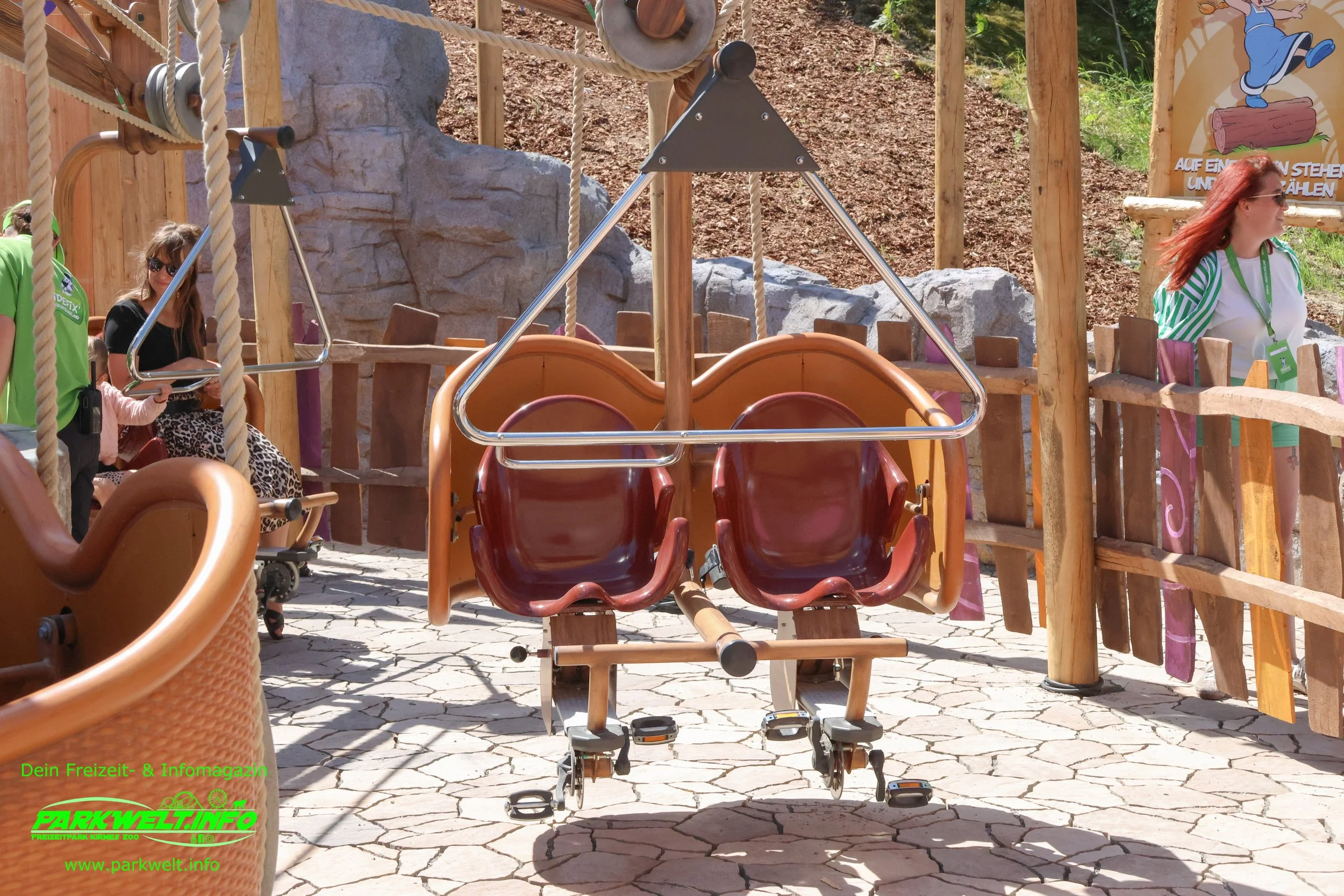 Erlebe die Aerobix Flugmaschine im BELANTIS! Die interaktive Zamperla Magic Bikes Attraktion im Idefix Abenteuerland