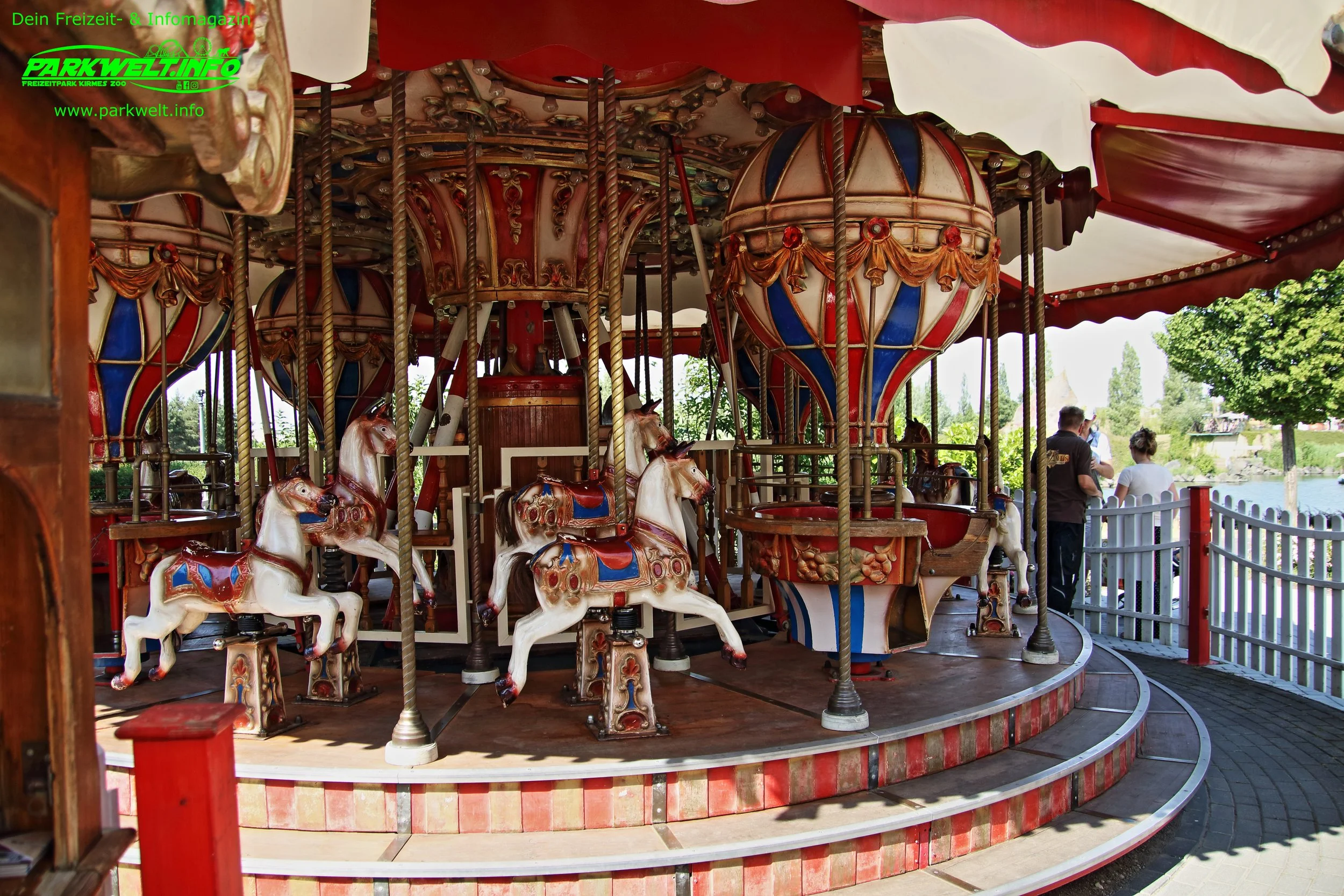 Buddel Karussell Pferdekarussell Belantis Das Abenteuer Reich Freizeitpark Themepark Sachsen Park Plan Map Guide Achterbahn Attraktionen Fahrgeschäfte Rollercoaster Anfahrt Adresse Preise Öffnungszeiten