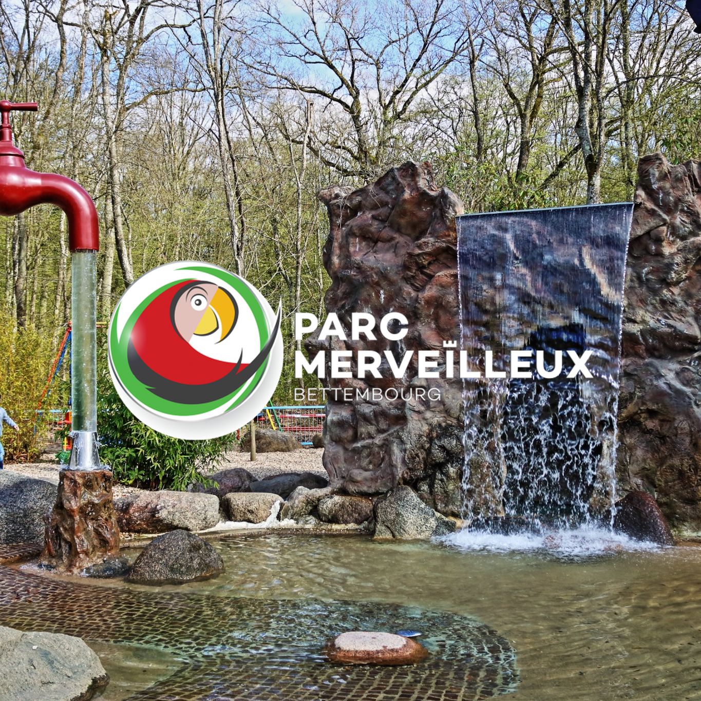 Ein Wasserfall im Park Merveilleux in Bettembourg Parc Merveilleux Tierpark Zoo Bettembourg Luxemburg Luxembourg Freizeitpark Themepark Größter Tropenhaus Ausflugsziel Familie Kinder Attraktionen Fahrgeschäfte