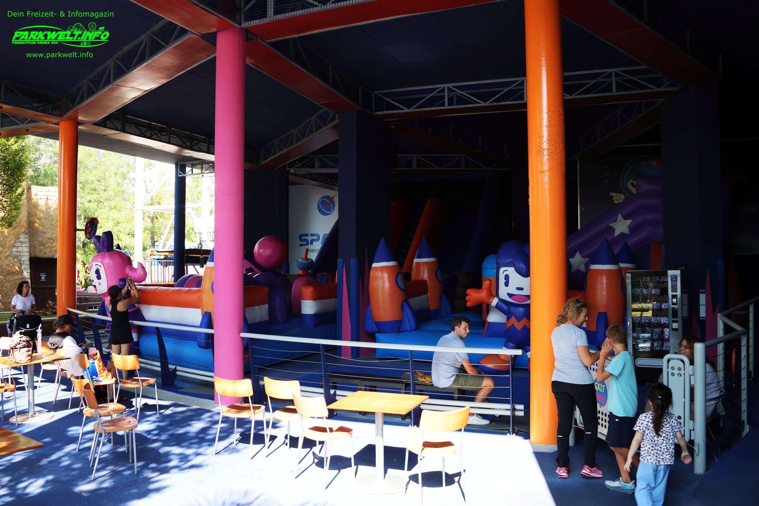 Space Jumper im Movieland Park – Weltraum-Spielattraktion für Kinder in Italien