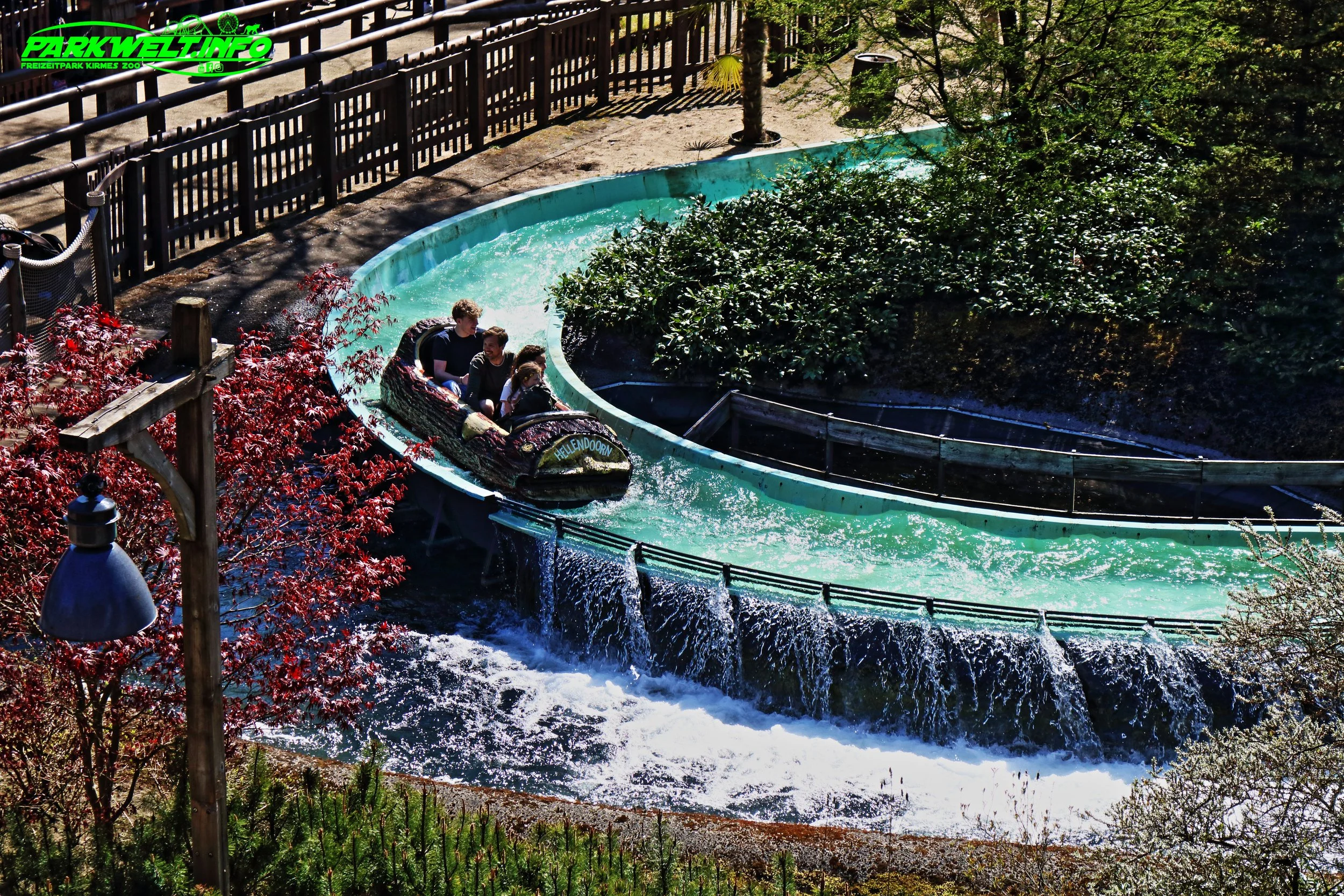 Avonturenpark Hellendoorn Freizeitpark Themepark Amusementpark Attractiepark Info Attraktionen Fahrgeschäfte Park Plan Map Guide Achterbahn Coaster Rollercoaster Öffnungszeiten Preise 