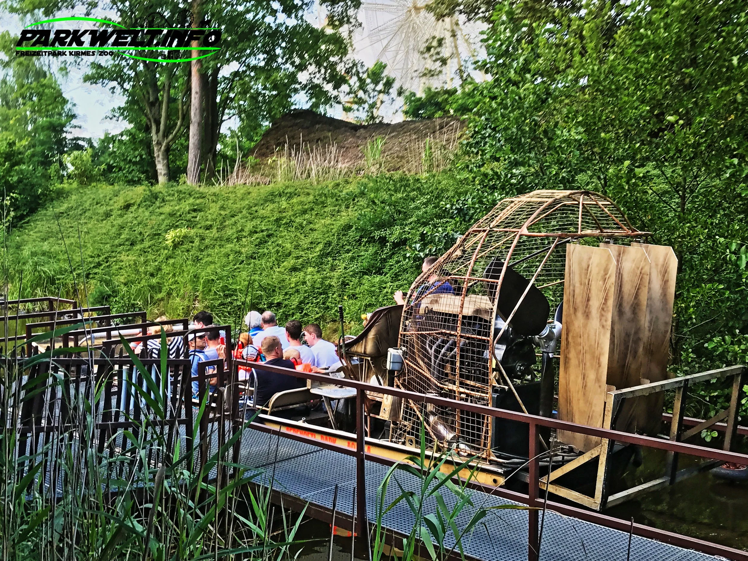Serengeti Park Hodenhagen Freizeitpark Themepark Amusementpark Attraktionen Tiere Wildtiere Safari Achterbahn Rollercoaster Coaster Safaripark Info Map Guide Park Plan
