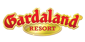Das Gardaland Resort zählt zu den beliebtesten Freizeitresorts Europas. Entdecke spektakuläre Achterbahnen, Familienattraktionen, Themenwelten, Shows, das LEGOLAND® Water Park und SEA LIFE Aquarium.