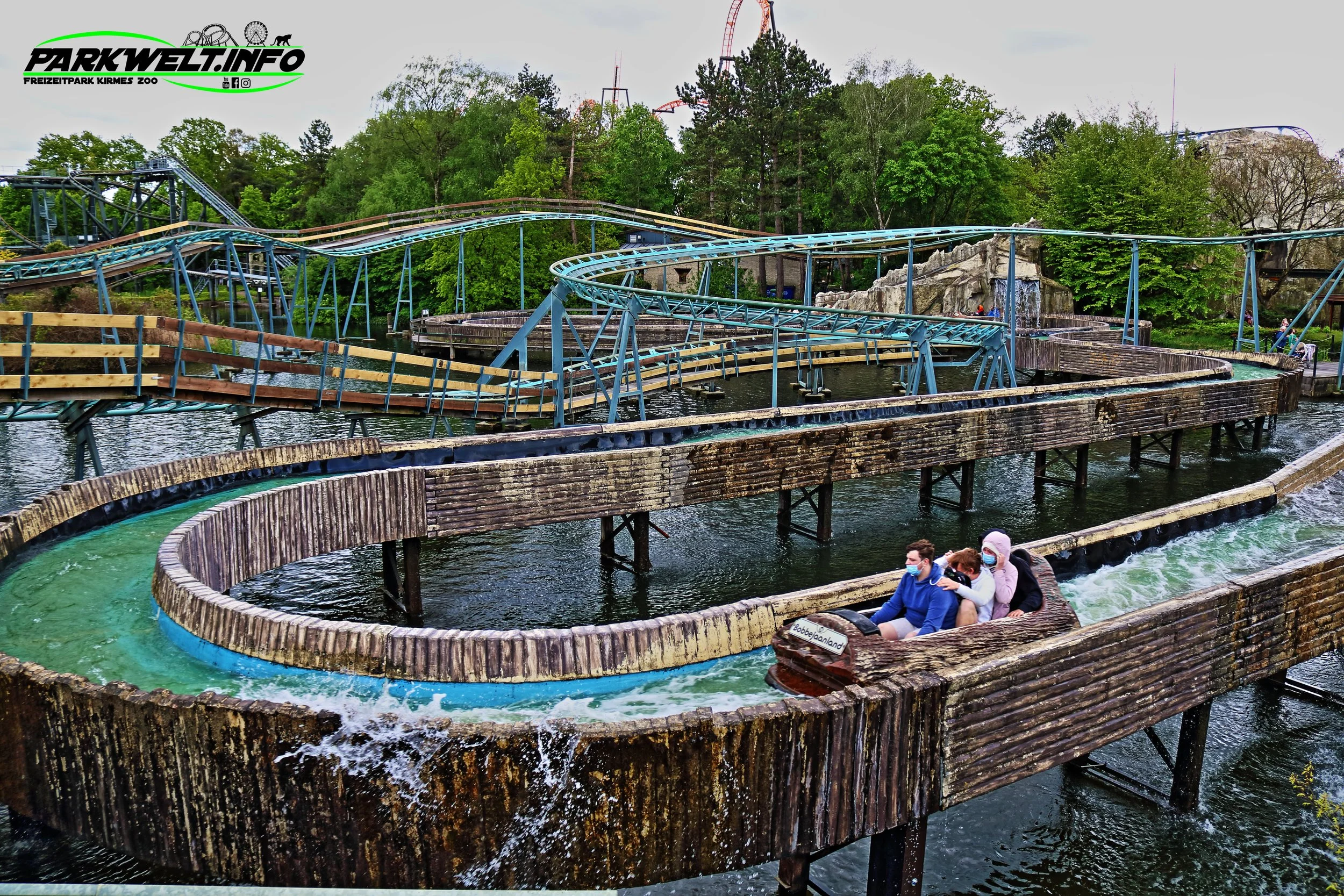 Wildwaterbaan Intamin Log Flume Wild Wasser Bahn Wildwasser coaster Attraktion Freizeitpark Themepark Park Plan Map Guide Anfahrt Fahrgeschäfte Achterbahn Bobbejaanland Belgien