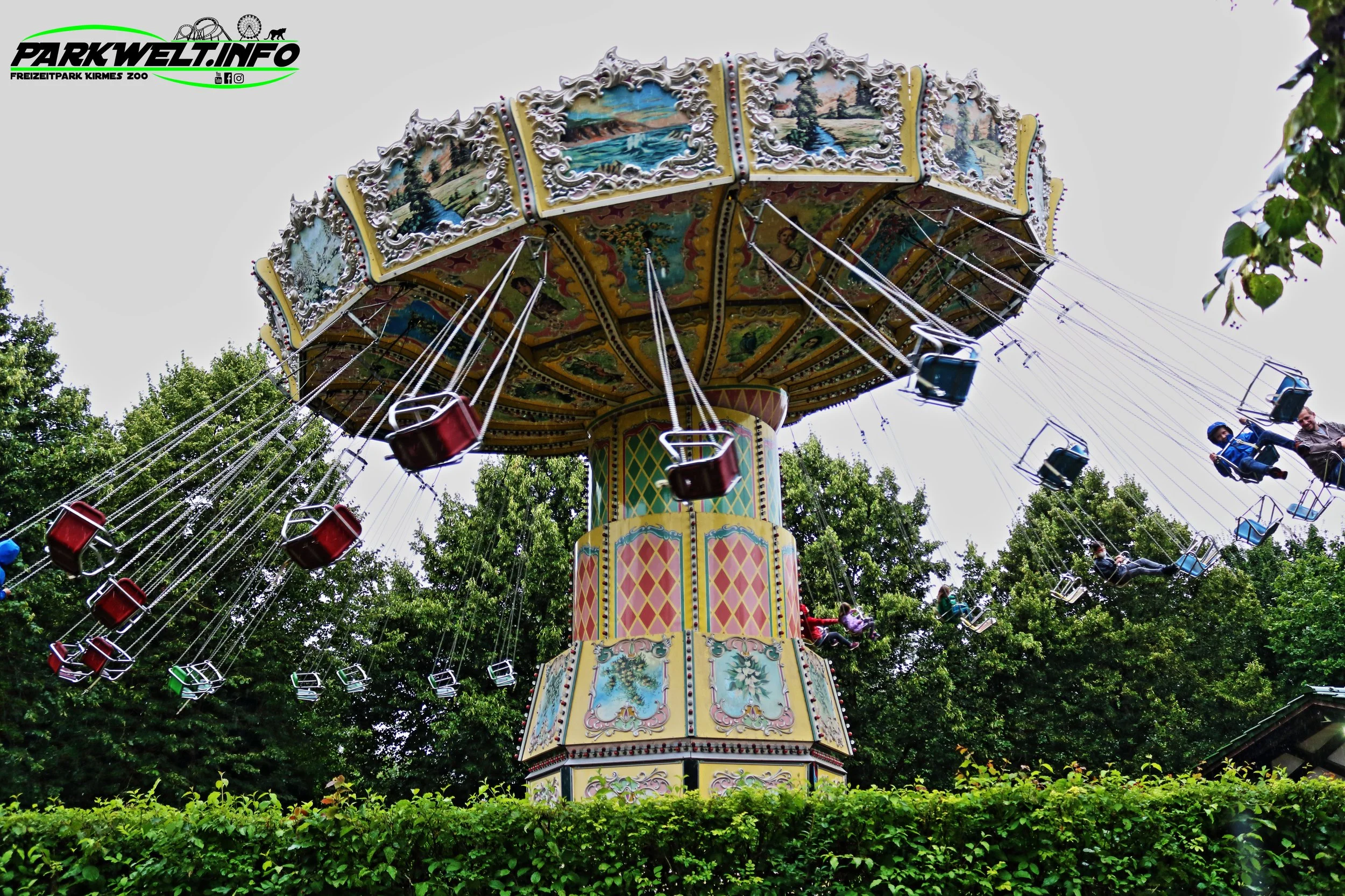 Wellenflieger Wellenflug Skyline Park Allgäu Zierer Kettenkarussell