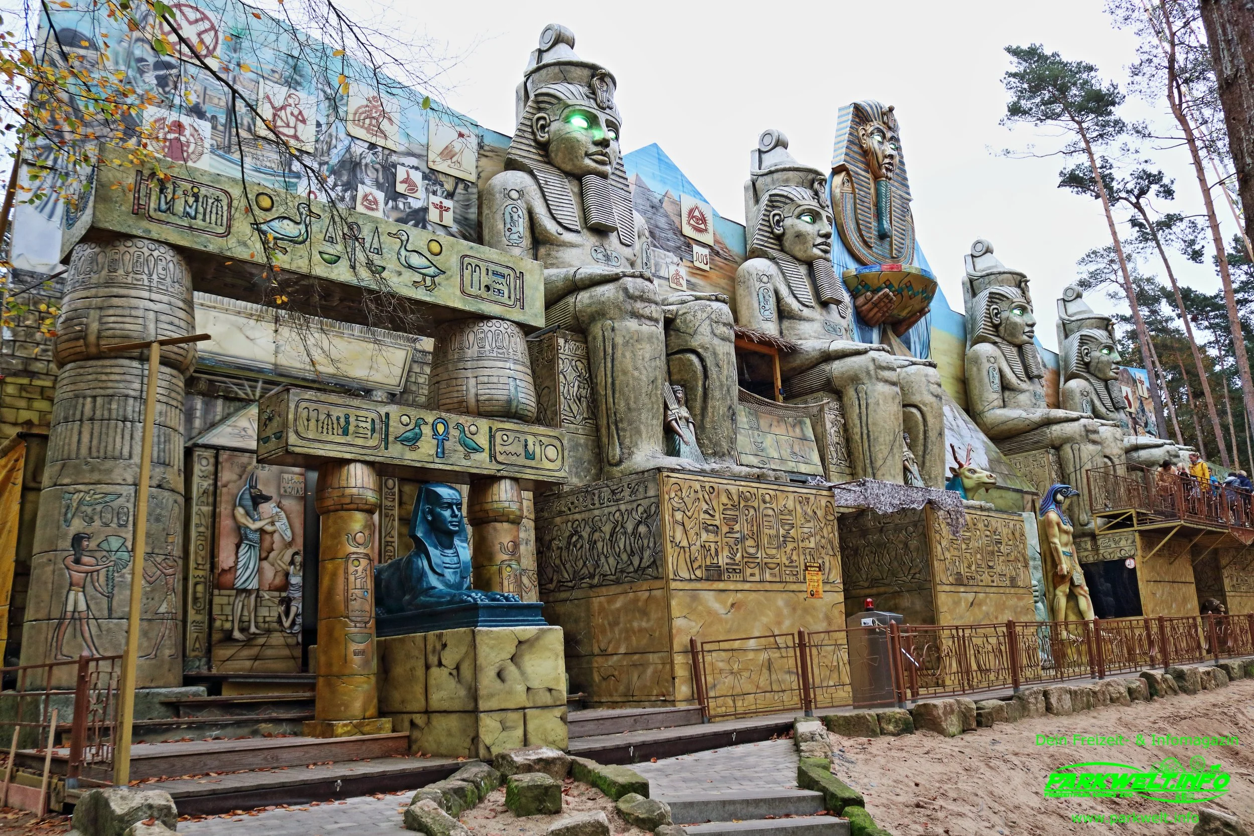 Ramses Tal der Könige Laufgeschäft Fun House freizeit land Geiselwind freizeitland freizeitpark themepark guide map parkplan anfahrt achterbahn attraktion karussell adresse preise