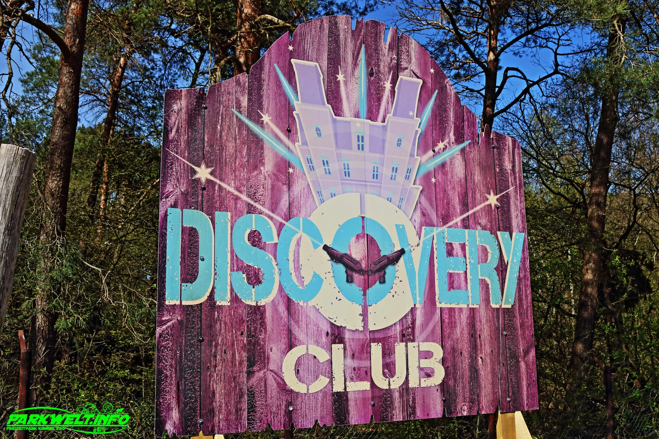 Discovery Club Mack Rides Interactive Dark Ride Avonturenpark Hellendoorn Freizeitpark Themepark Amusementpark Attractiepark Info Attraktionen Fahrgeschäfte Park Plan Map Guide Achterbahn Coaster Rollercoaster Öffnungszeiten Preise