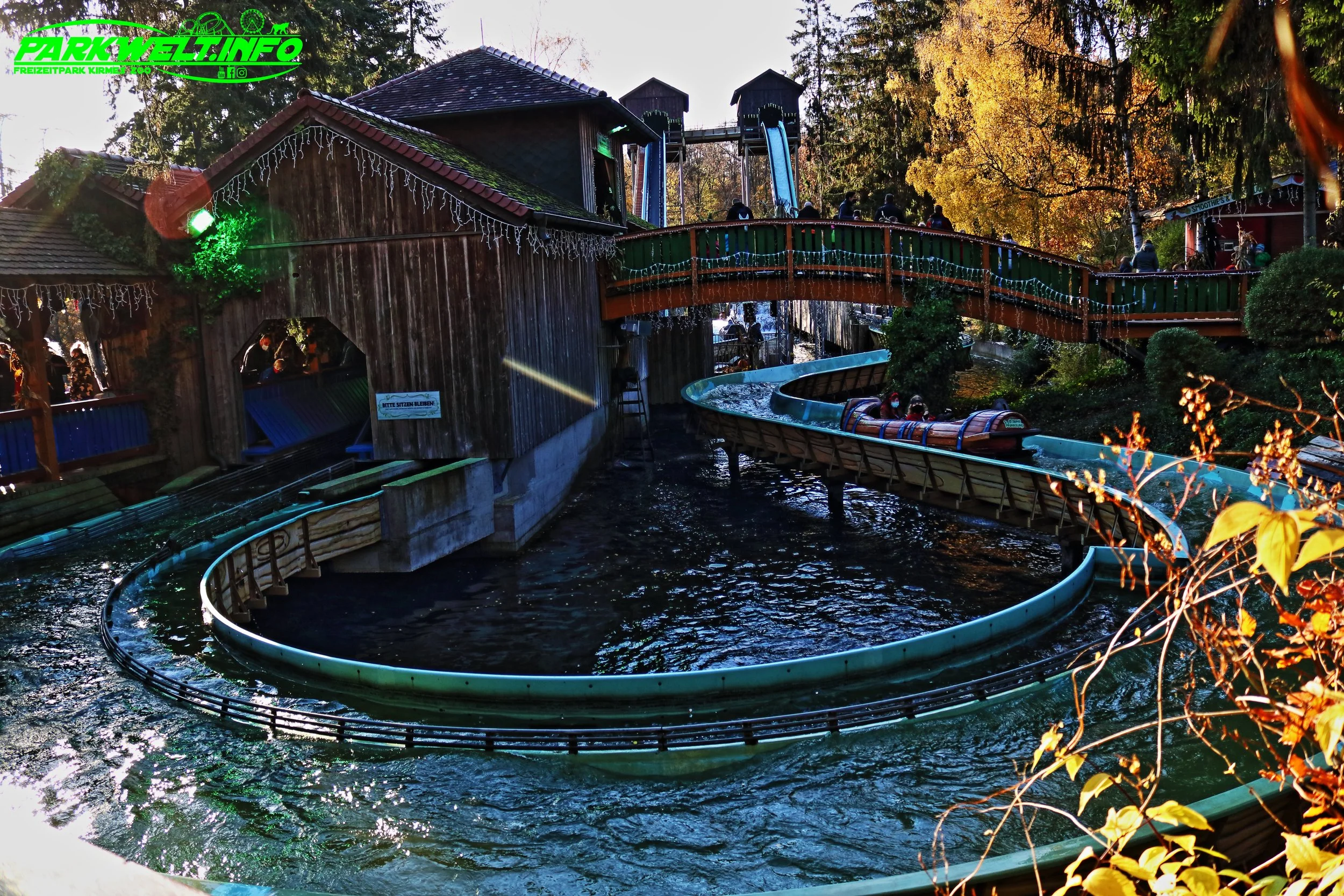Traubenrutsche Mack Rides Wildwasser bahn Wasserbahn Log Flume Taunus Wunderland Freizeitpark