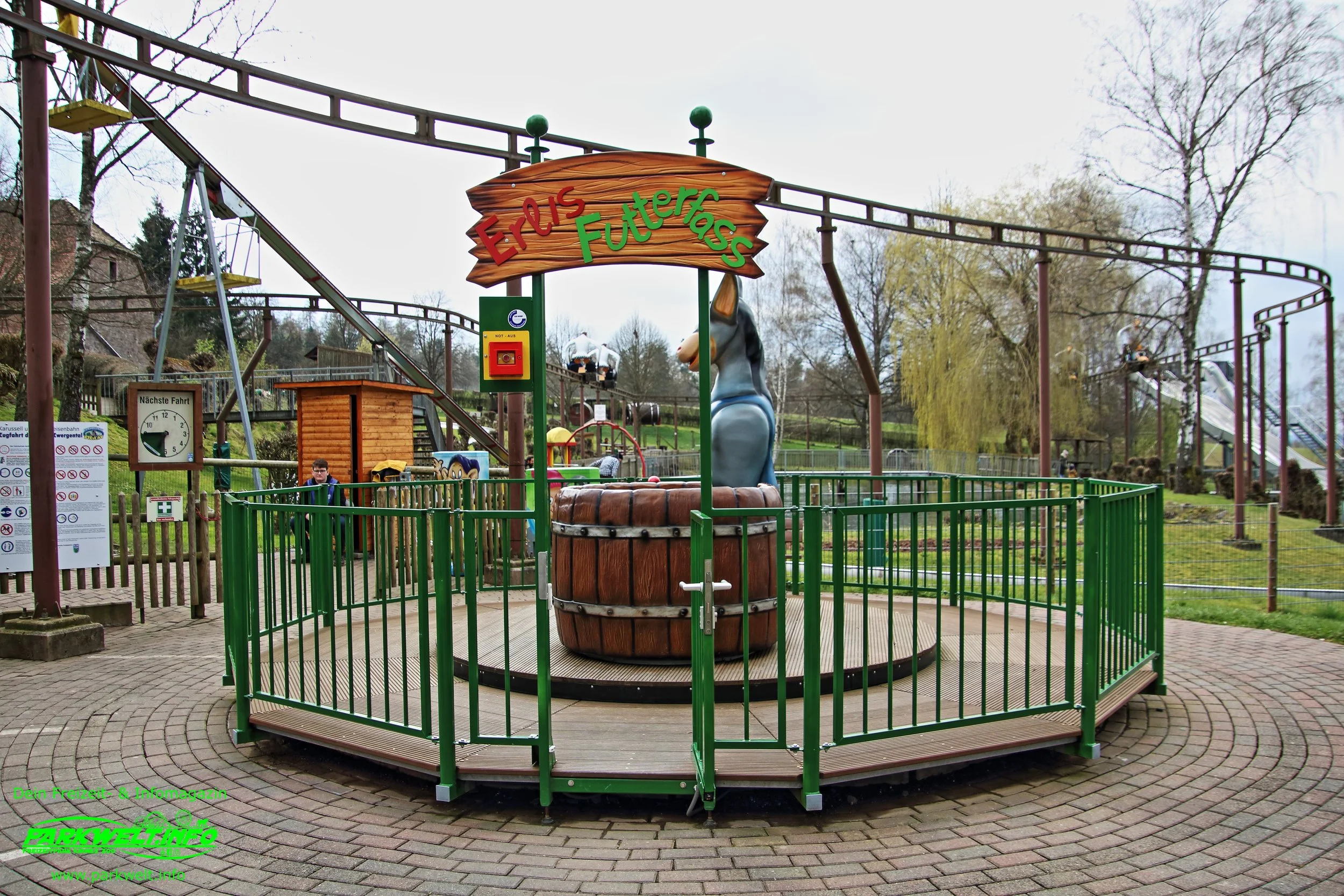 Erlis Futterfass PEH Karussellbau Heinz Teacup Erlebnispark Steinau an der Straße Freizeitpark Themepark Info News Attraktionen Park Plan Map Guide Fotos Bilder Fahrgeschäfte Preise Anfahrt Parkplatz