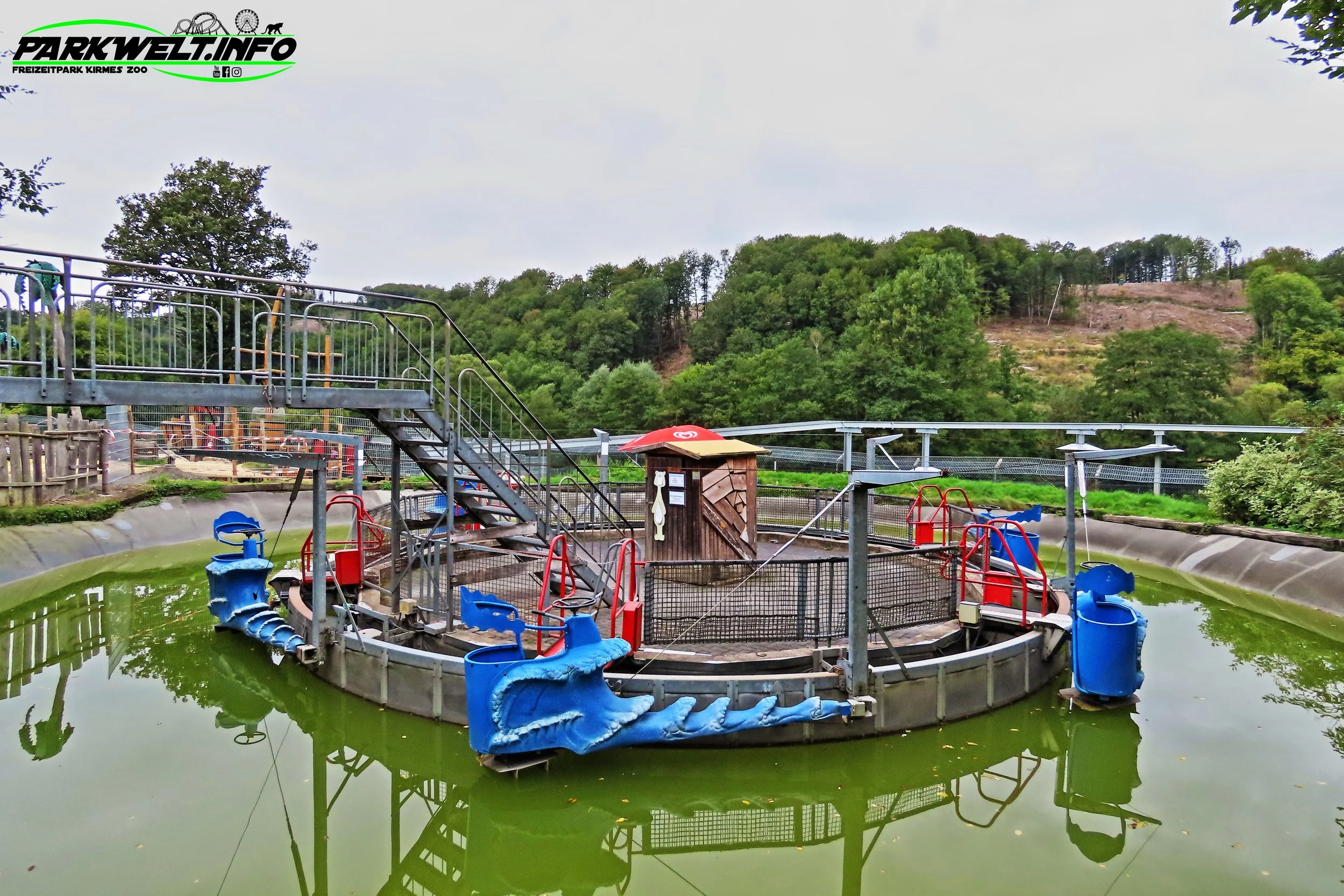 Affen und Vogelpark Eckenhagen Tierpark Wildpark Zoo Nordrhein Westfalen Zoo Wildpark Park Plan Info Anfahrt Bilder Fotos Attraktionen Fahrgeschäfte Vögel Affe 