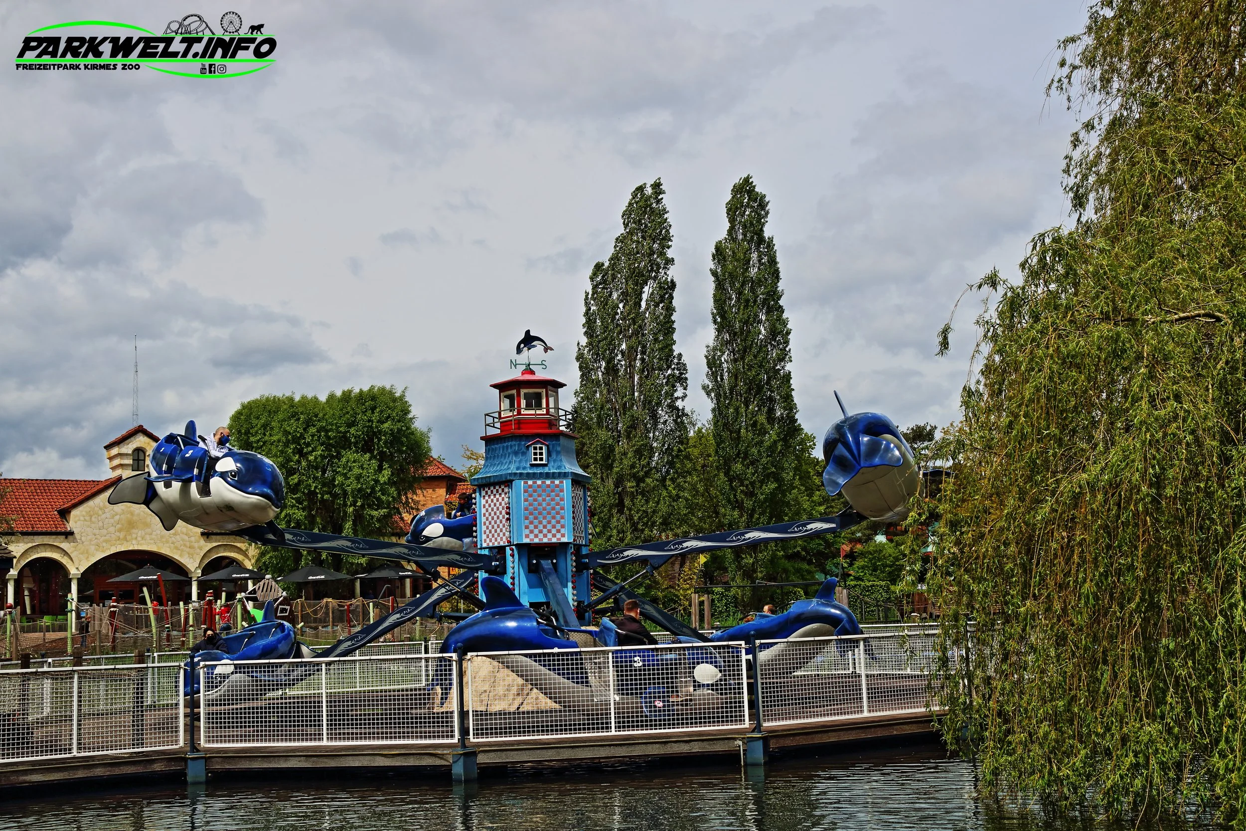 Flying Orca Fly Willy Huss Rides coaster Attraktion Freizeitpark Themepark Park Plan Map Guide Anfahrt Fahrgeschäfte Achterbahn Bobbejaanland Belgien