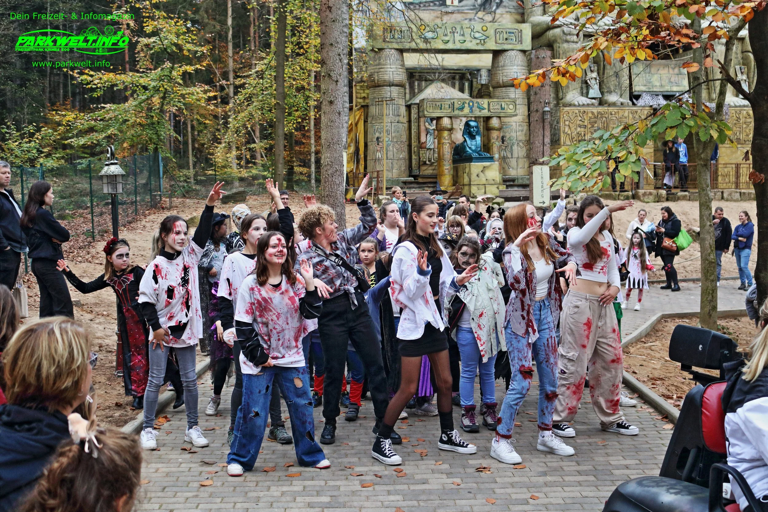 Grusel-Land Geiselwind Halloween Event freizeit land Geiselwind freizeitland freizeitpark themepark guide map parkplan anfahrt achterbahn attraktion karussell adresse preise