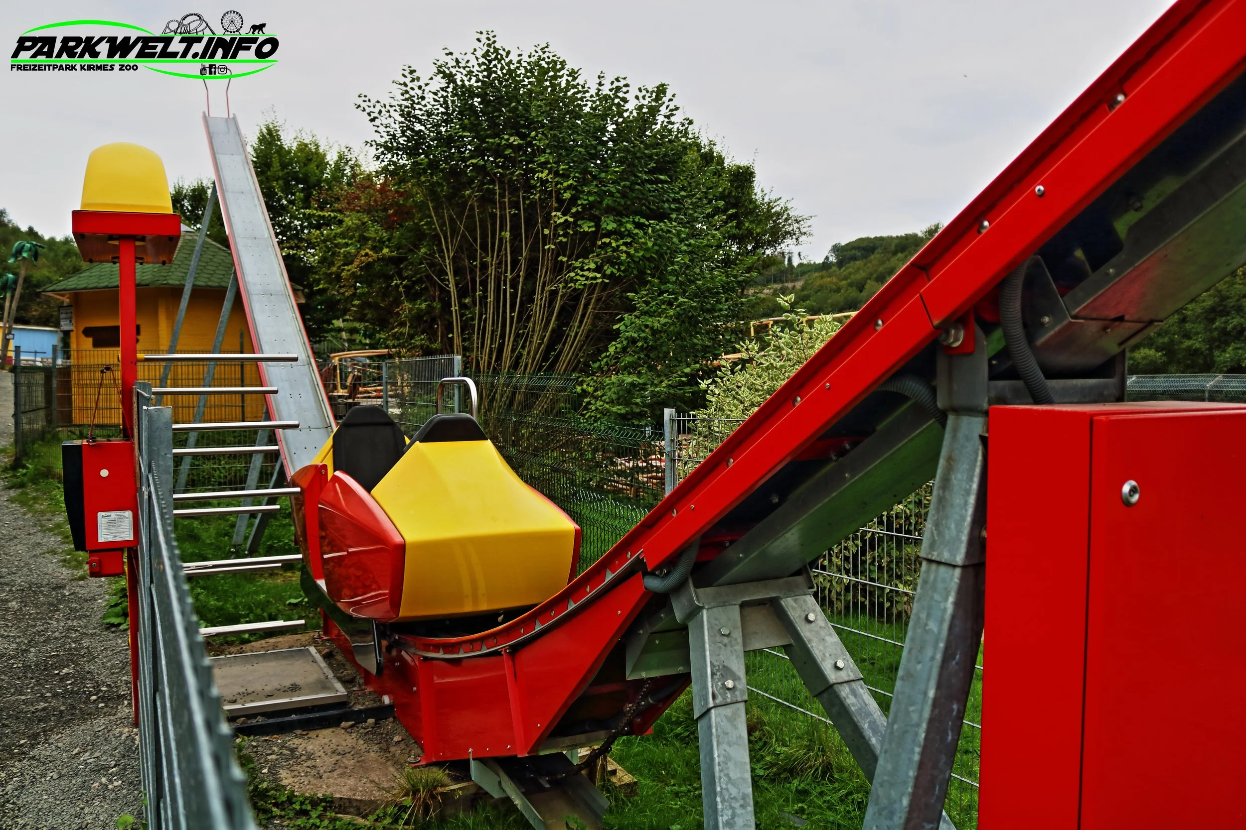 Affen und Vogelpark Eckenhagen Tierpark Wildpark Zoo Nordrhein Westfalen Butterfly 2 Sunkid Heege Pendelbahn