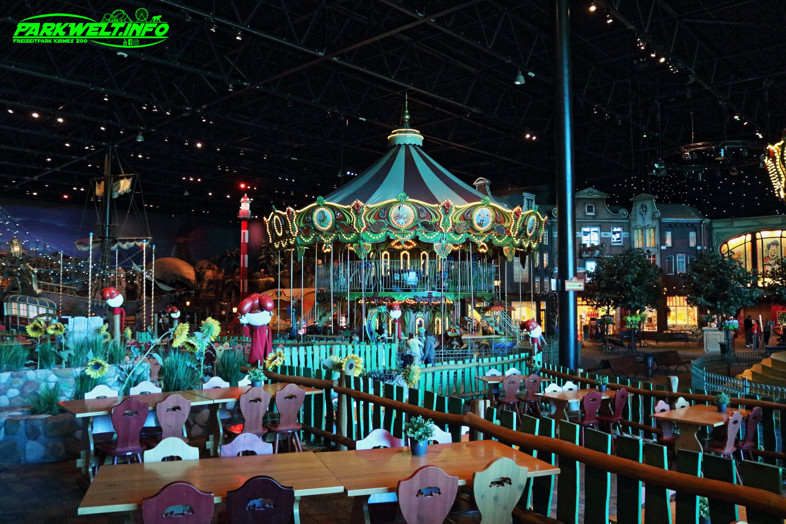 Plopsa Indoor Coevorden Freizeitpark Themepark Niederlande holland Achterbahn Coaster Attraktionen Fahrgeschäft Center Parcs Huttenheugte