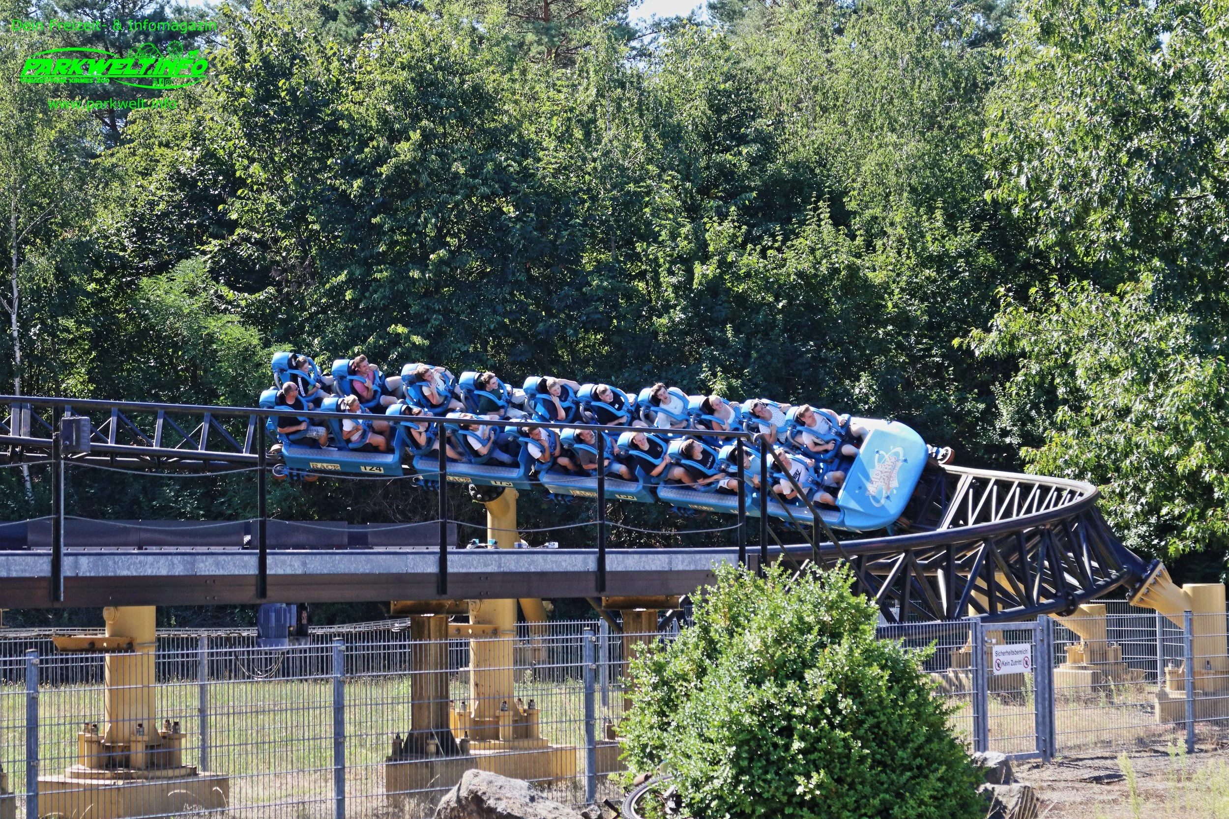Desert Race Intamin Accelerator Coaster Launch Katapult Rollercoaster Heide Park Resort Soltau Niedersachsen Freizeitpark Themepark Colossos Achterbahn Attraktionen Park Plan Adresse Infos Bilder Show