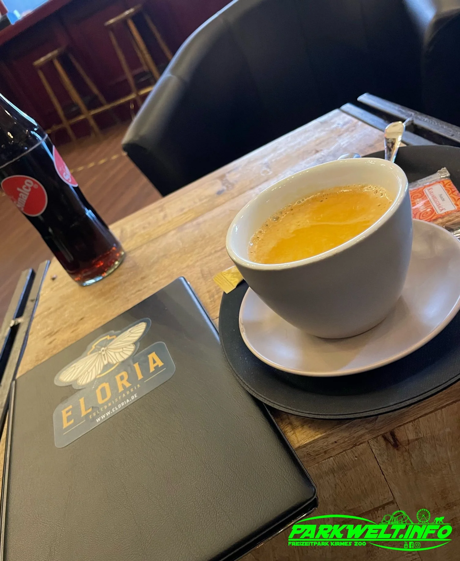 Bar und Lounge Cocktails Snacks Events Eloria Erlebnisfabrik Escape Room Bar Lounge Veranstaltungen Erlebnis Familie Ausflug Biergarten Bottrop Zechentreff Exploria Party Grusellabyrinth NRW