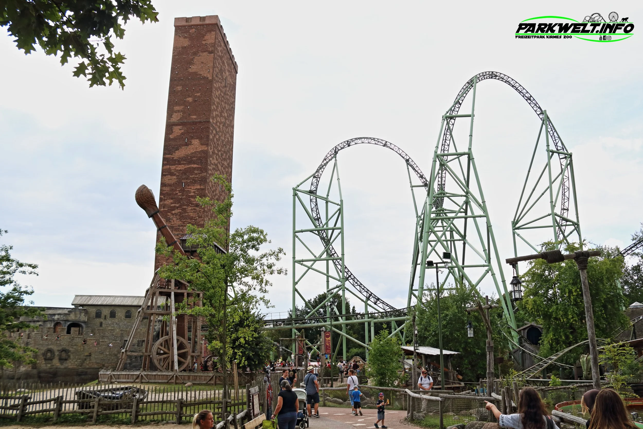 Der schwur des Kärnan Gerstlauer Infinity Hyper Coaster Rollercoaster Hansa Park Freizeitpark Themepark Ostsee Sierksdorf Info Map Guide Attraktionen Fahrgeschäfte Park Plan Achterbahn