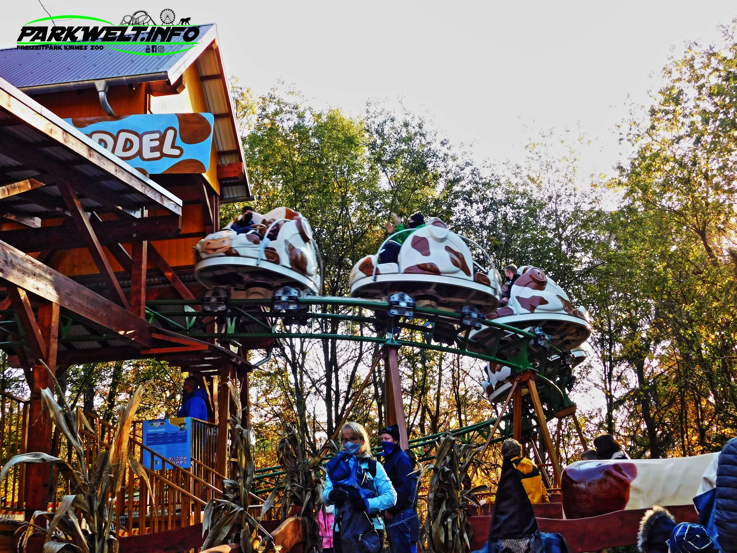 Kuhddel Muhddel Achterbahn SBF Visa Taunus Wunderland Freizeitpark Coaster
