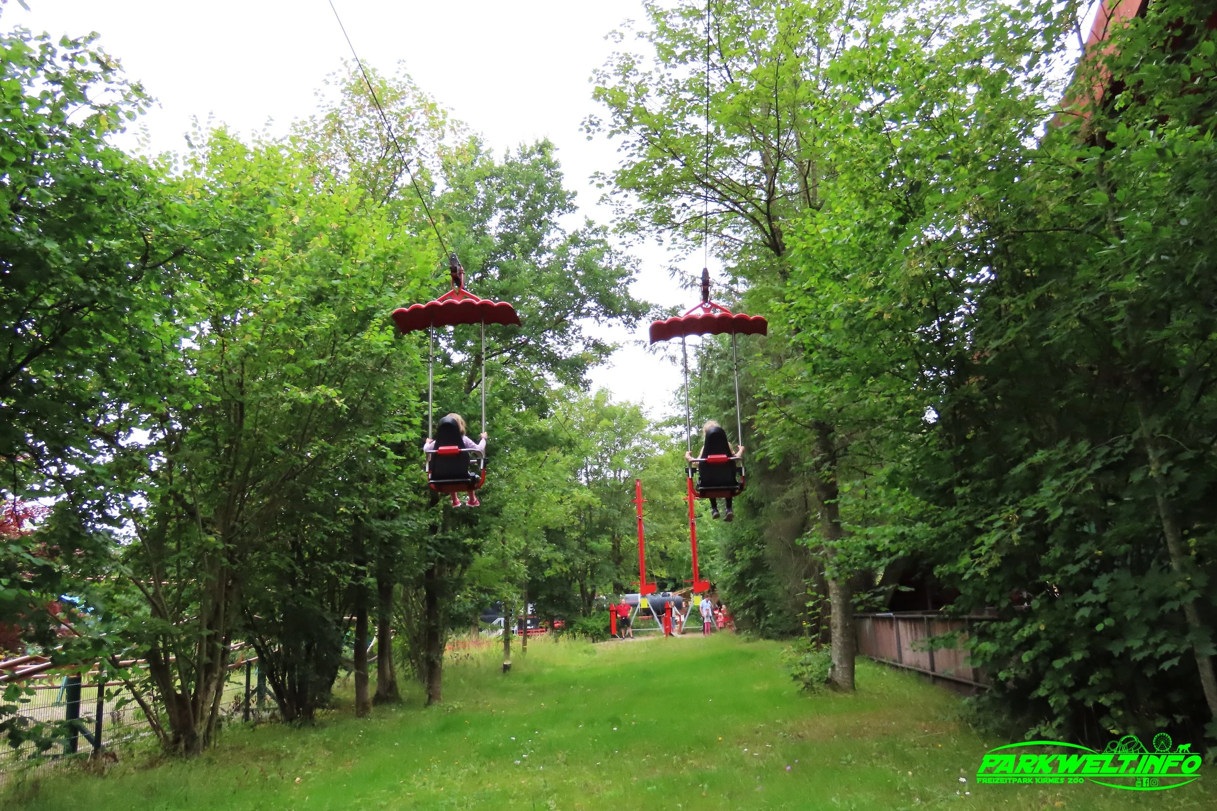 Seilbahnen Sunkid Heege Sky Dive Seilbahn Tolk Schau Familien Freizeitpark Tolk Schleswig Holstein Attraktionen Fahrgeschäfte Grillhütte Adresse Themepark Achterbahn