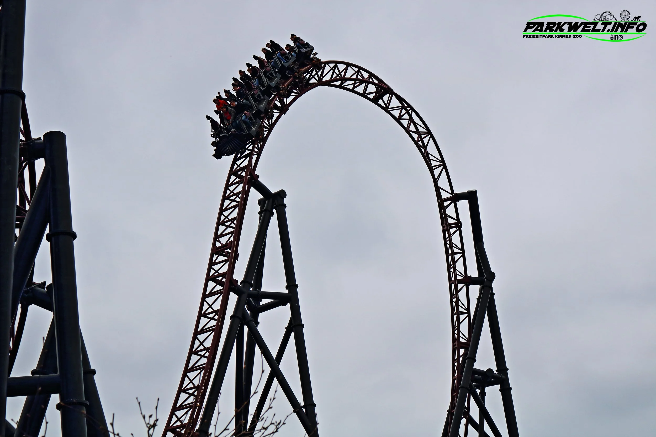 gold rush gerstlauer achterbahn coaster triple launchAttractiepark Slagharen Freizeitpark Themepark Attraktionen Fahrgeschäfte Info Park Plan map guide anfahrt