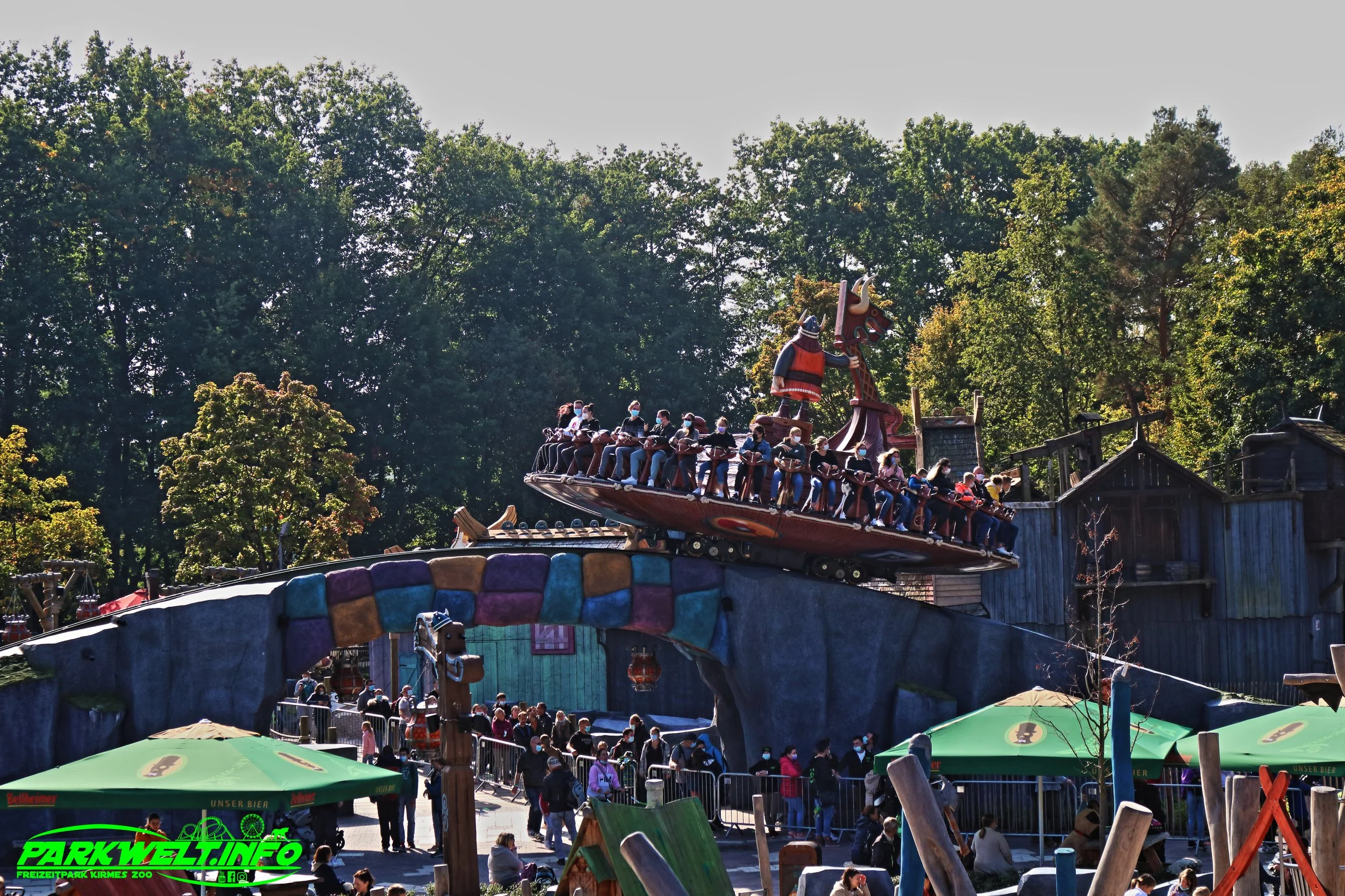 Plopsaland Deutschland Die große Welle Discocoaster Disc o Coaster Zamperla Freizeitpark Achterbahn Freizeitpark