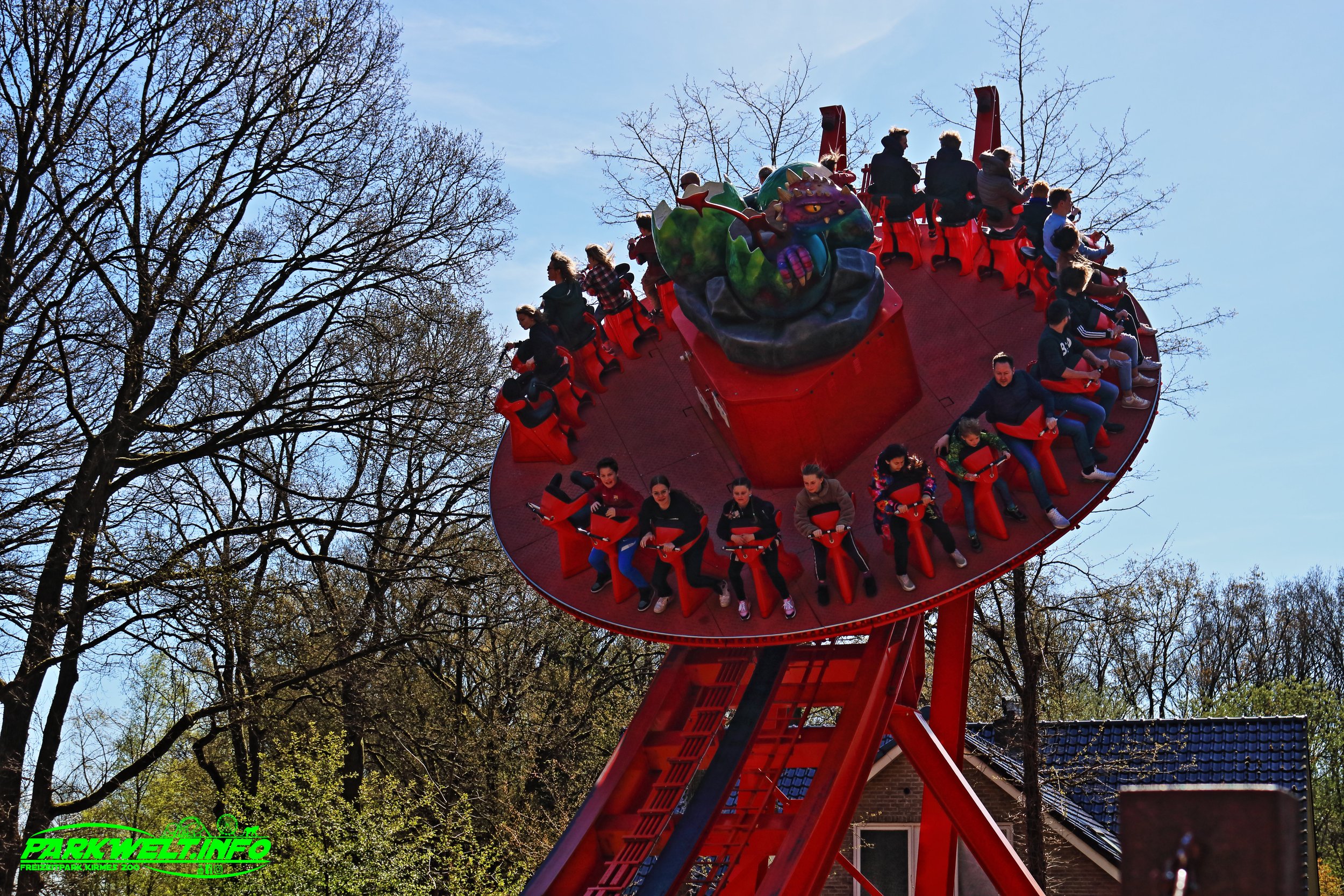 Avonturenpark Hellendoorn Freizeitpark Themepark Amusementpark Attractiepark Info Attraktionen Fahrgeschäfte Park Plan Map Guide Achterbahn Coaster Rollercoaster Öffnungszeiten Preise 