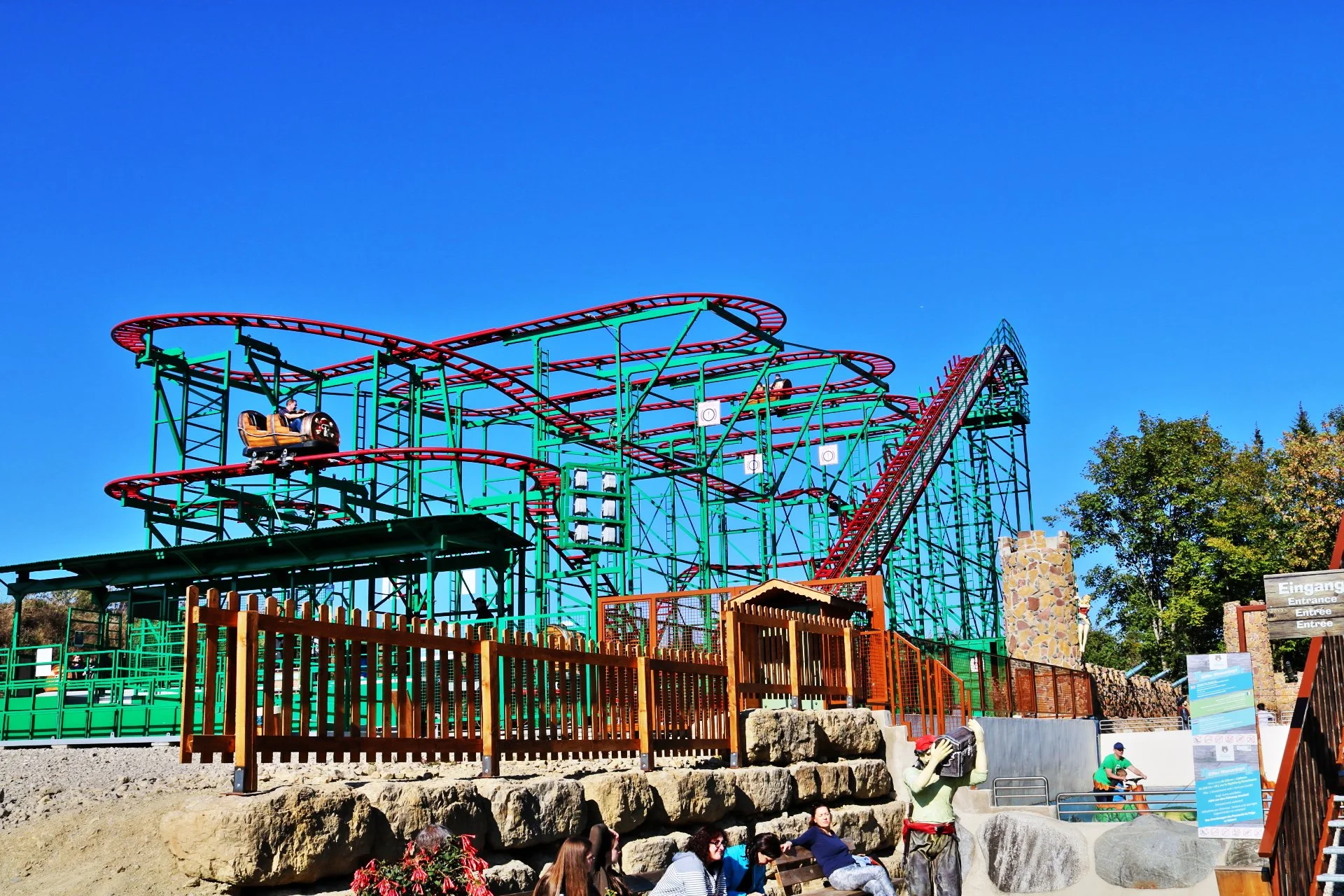 Eifelpark 2018 Freizeitpark Zeitreise Attraktionen Achterbahn