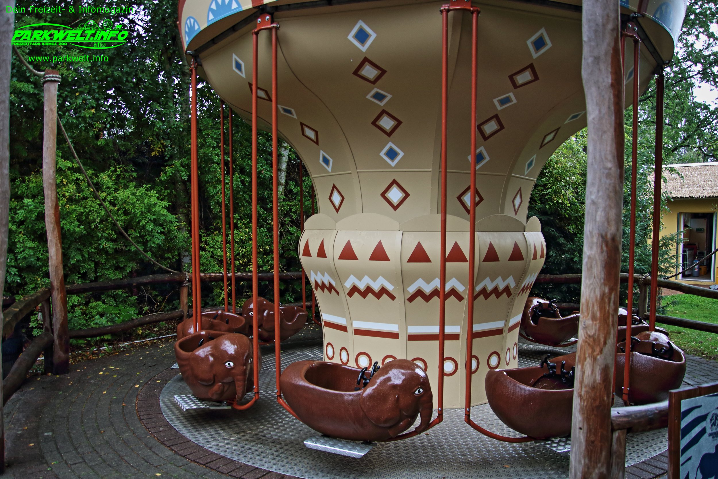 Serengeti Park Hodenhagen Freizeitpark Themepark Amusementpark Attraktionen Tiere Wildtiere Safari Achterbahn Rollercoaster Coaster Safaripark Info Map Guide Park Plan