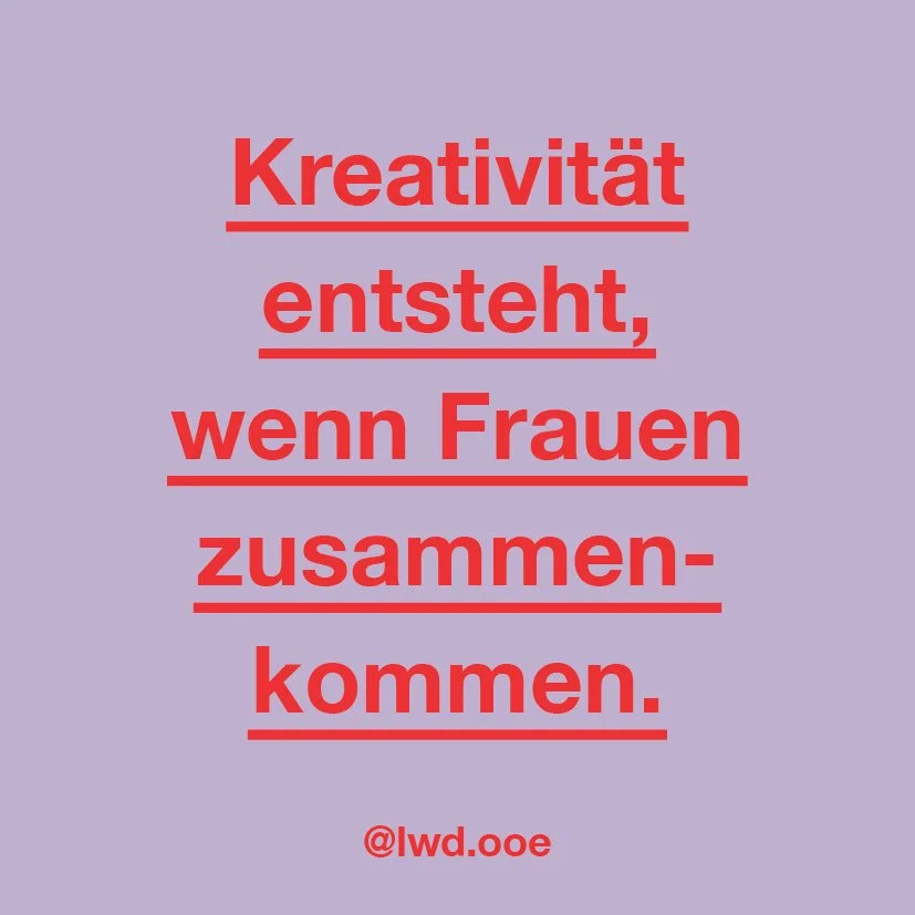 Ein lila Poster auf dem steht „Kreativität entsteht, wenn Frauen zusammenkommen“, designt vom Studio für Digitales CHCHCH.