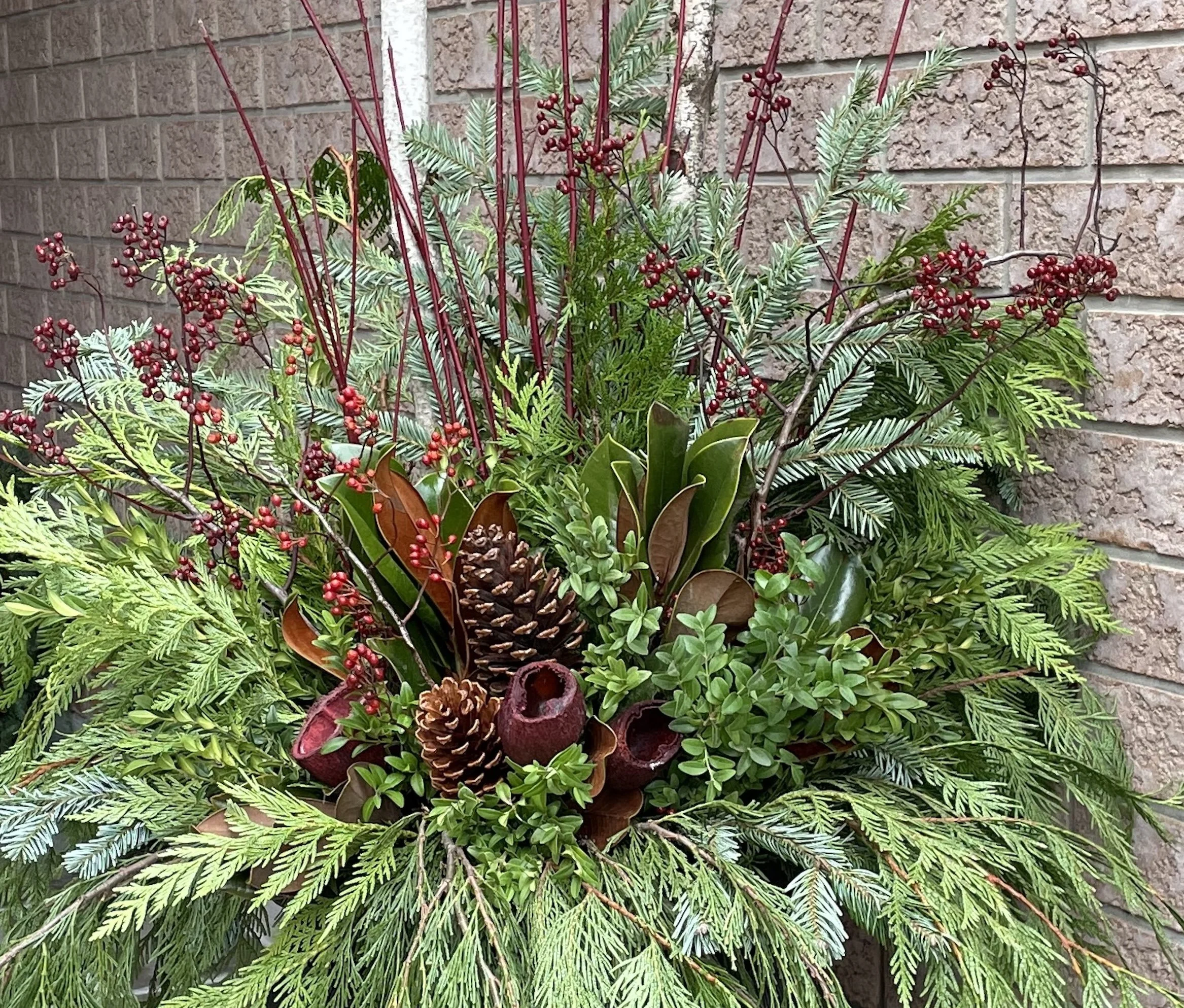 Birch and berry planter close up.jpeg