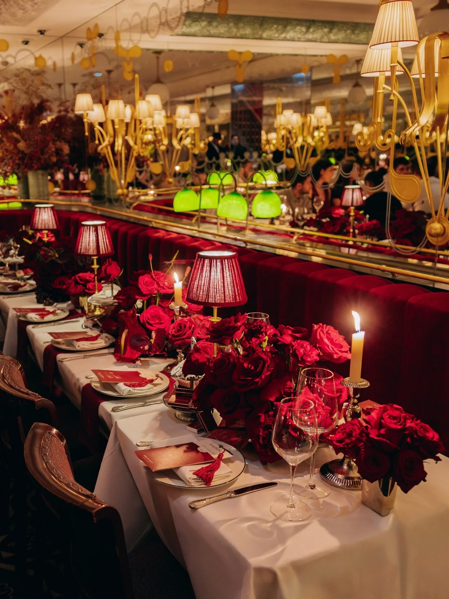 Une Nuit &agrave; Paris 🌹✨🇫🇷 #hersociety #paris