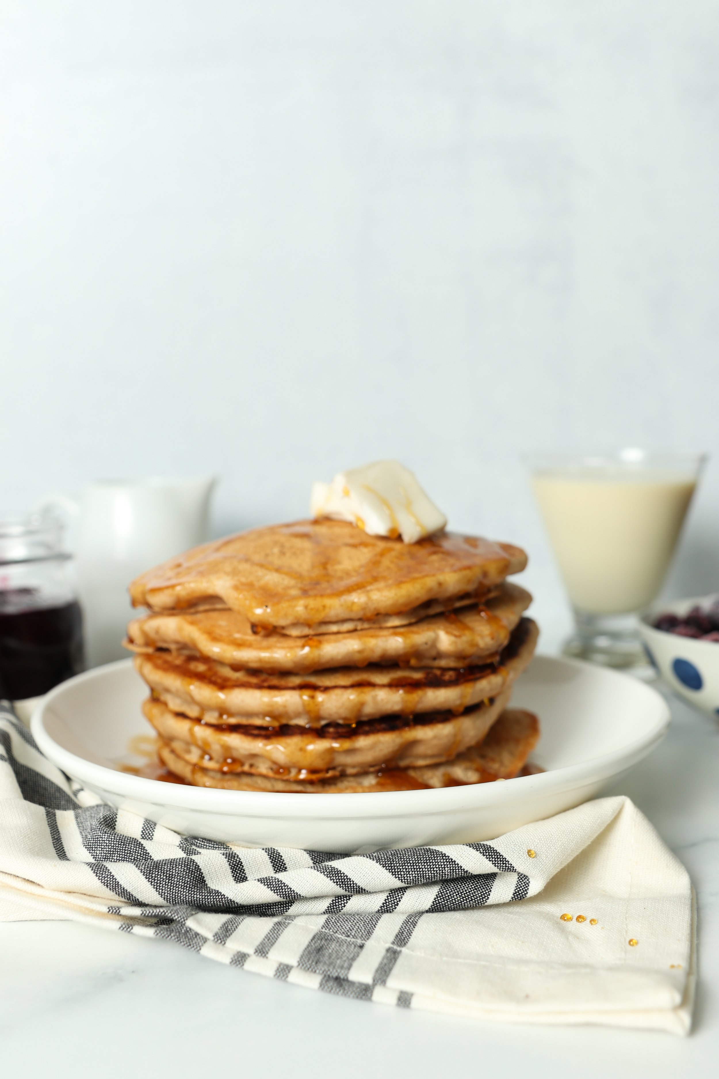 Fluffy, Vegan Spelt Pancakes