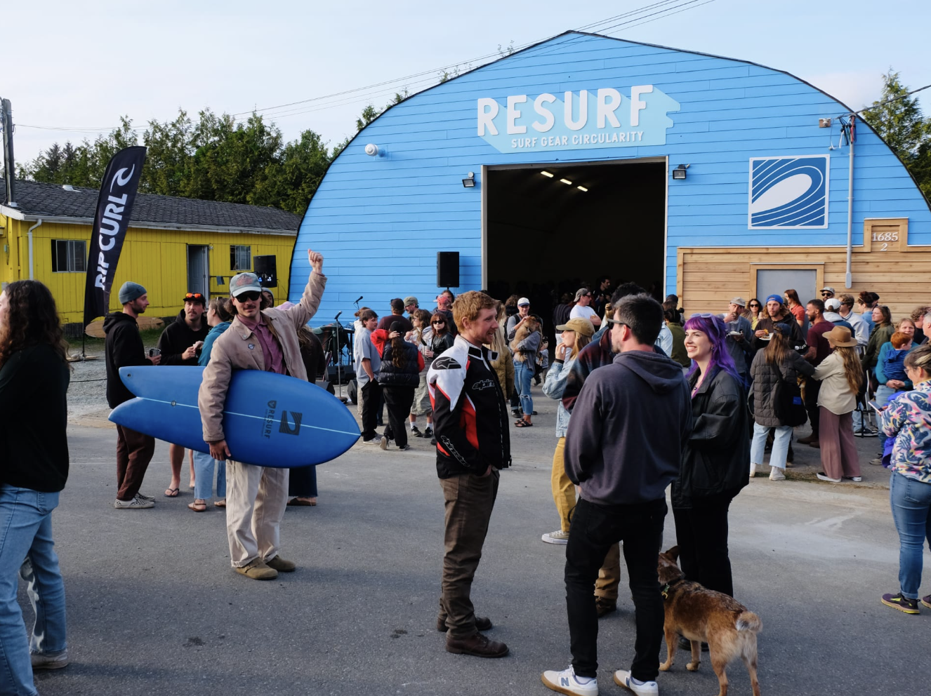 Surfrider Foundation Canada Unleashes “Blue Barrel” Surf Gear Repair and Recycling Center
