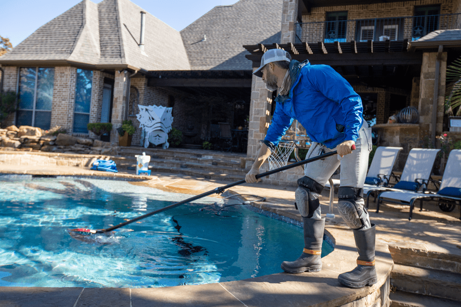 Weekly Pool Cleaning Services