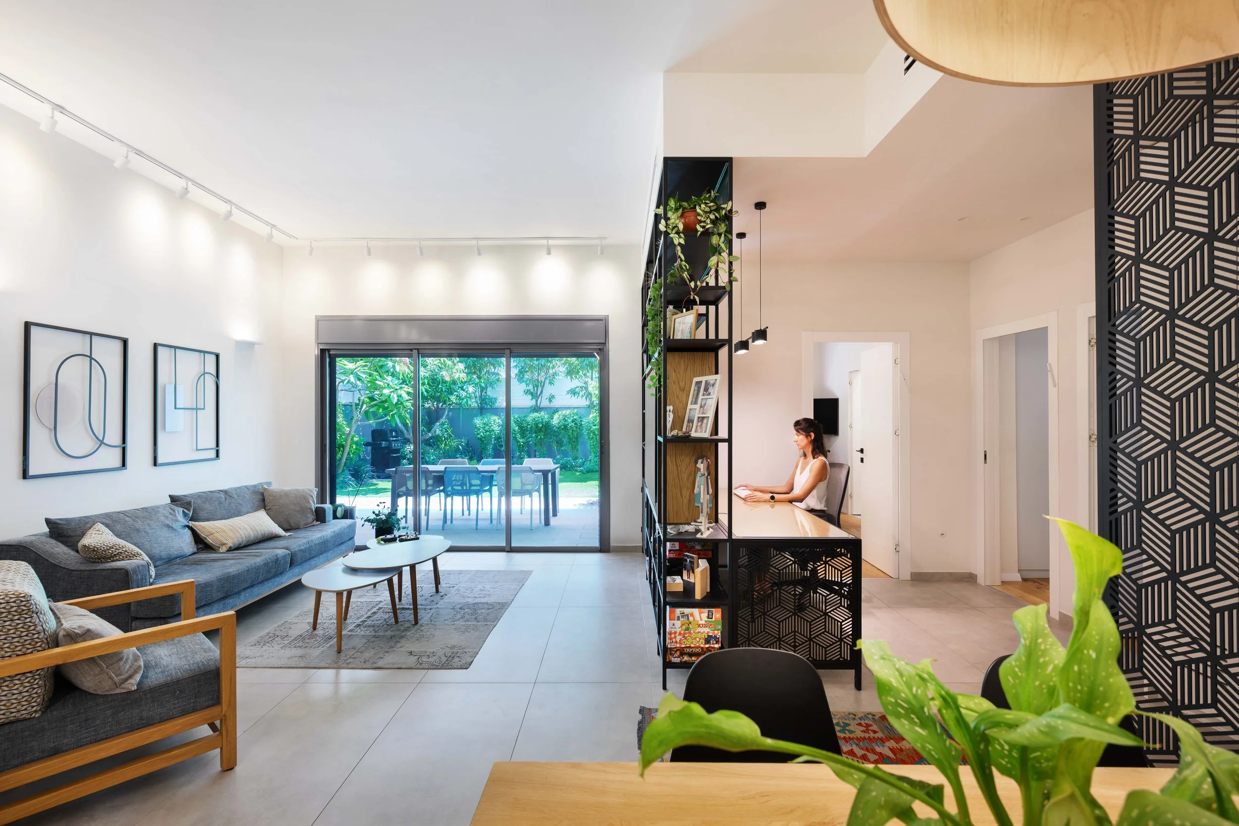 NADEL ROIZIN Garden Flat