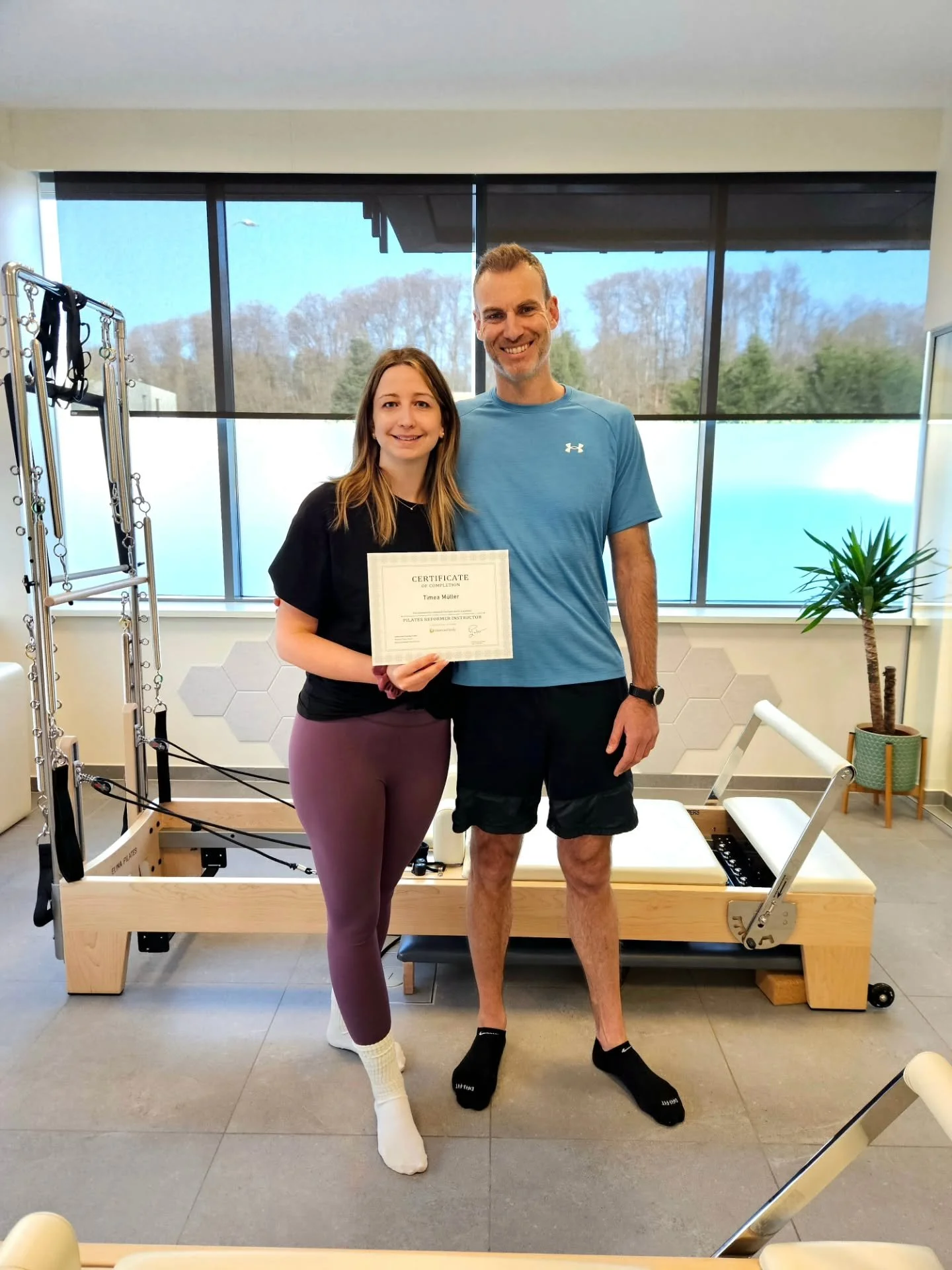 Today I finally received the printed version of my Balanced Body Reformer certificate, signed by Michael 🤸&zwj;♀️💪🔥

It came all the way from the US and took a loooong time to arrive (around 4 months after I passed the exam :D). Feels really good 