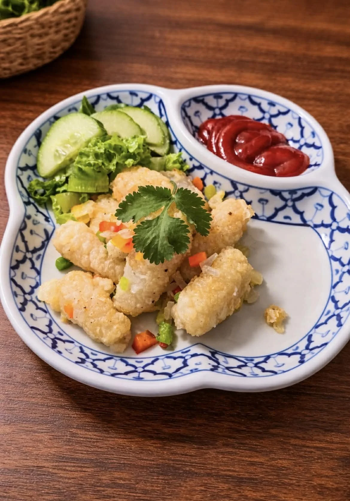 Salt and pepper squids  (6 pieces)